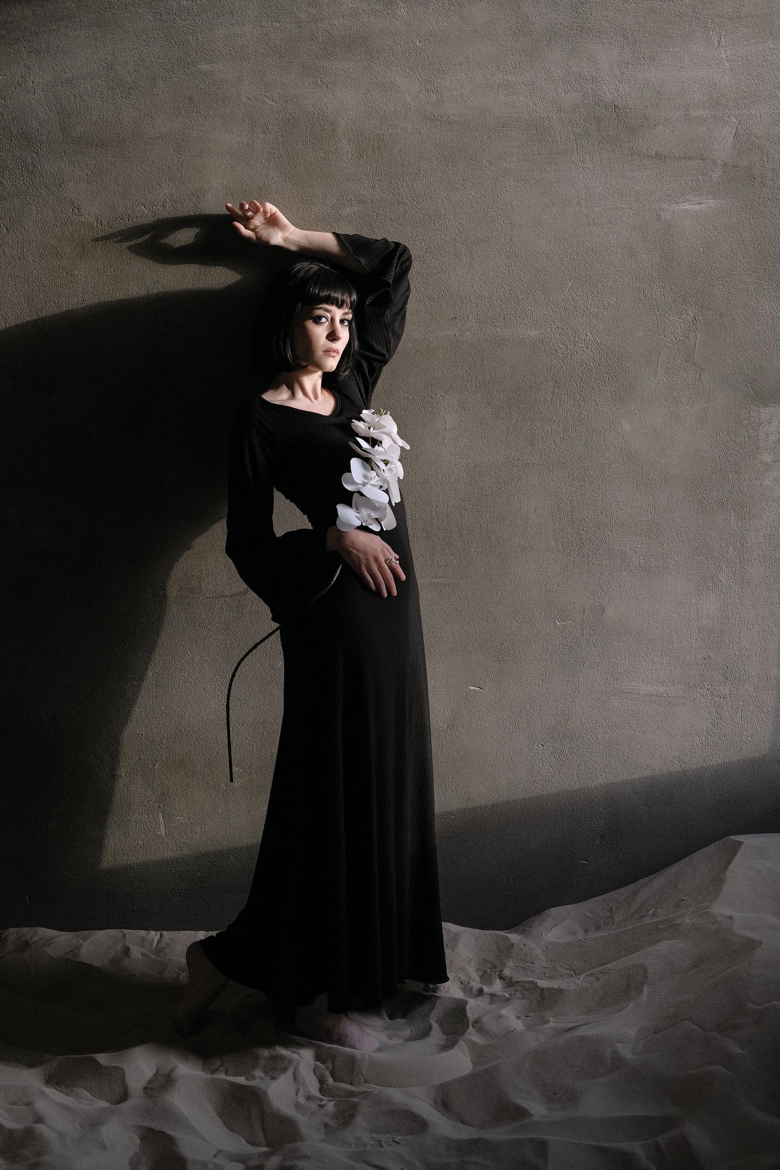 Фотосессия для женщин в современной фотостудии СПб, фотостудия локация 223 зал Песок