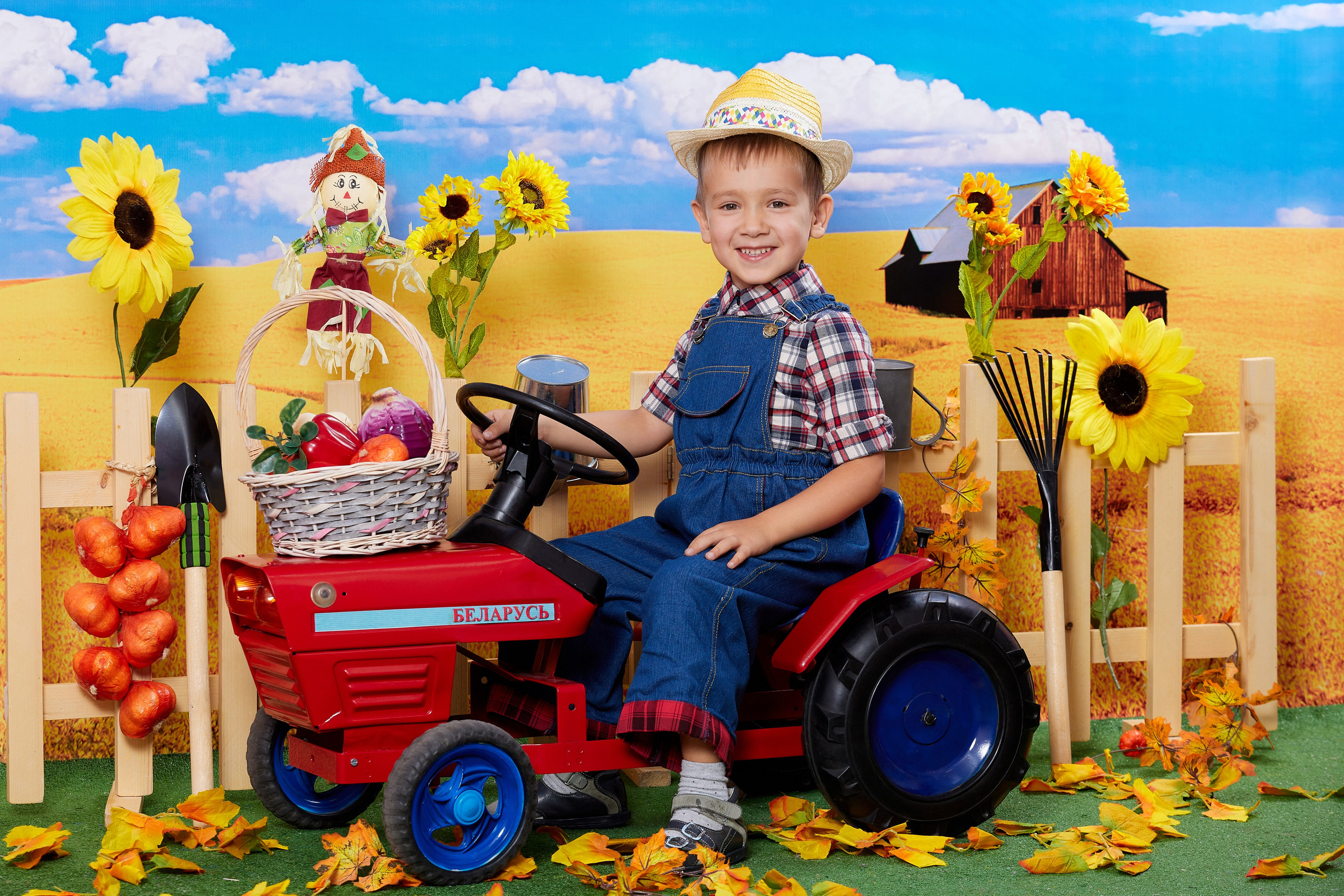 Тракторист. Детская выездная фотостудия