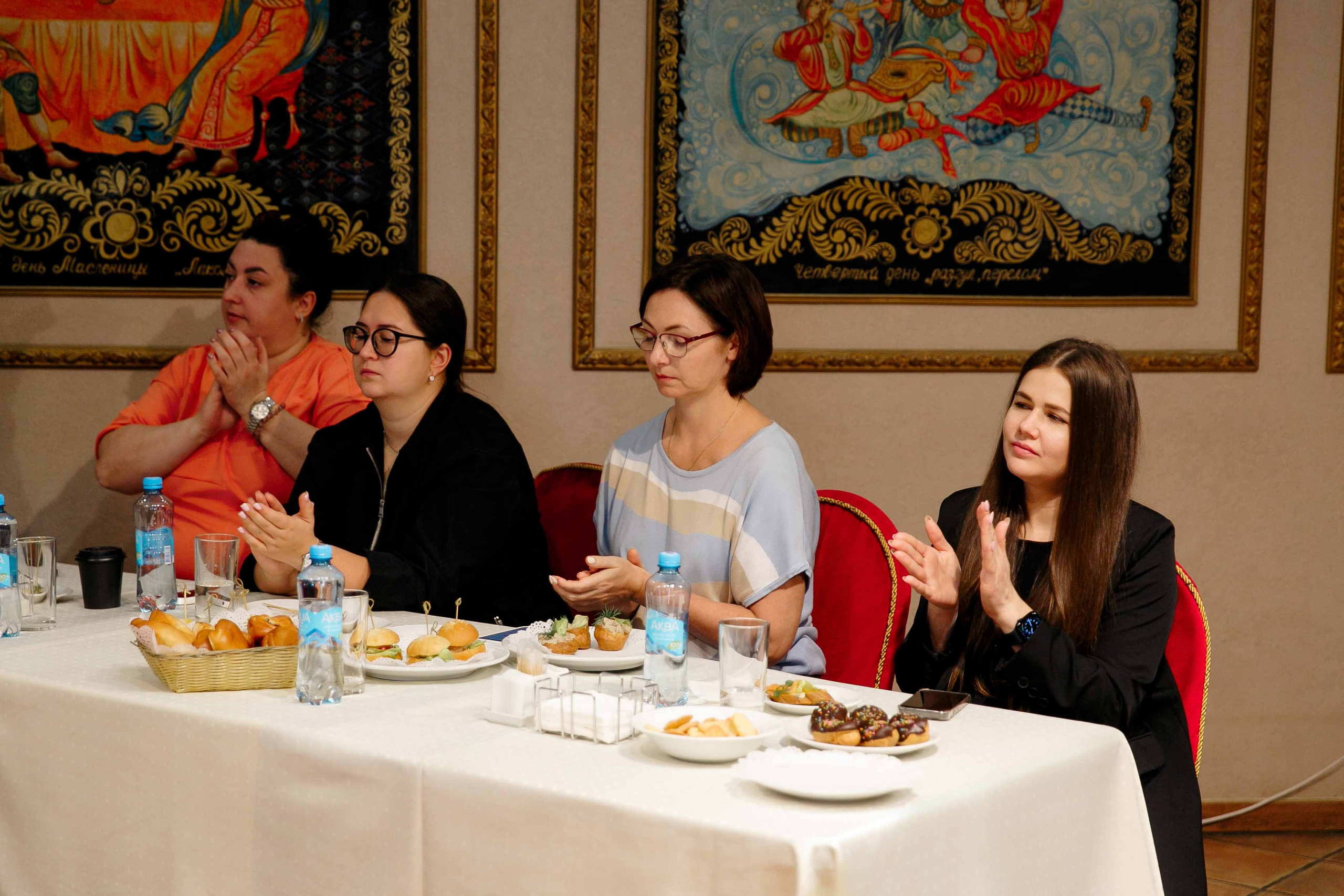Бизнес Завтрак в ИВ. Ваш репортажный фотограф Артемий Антонов