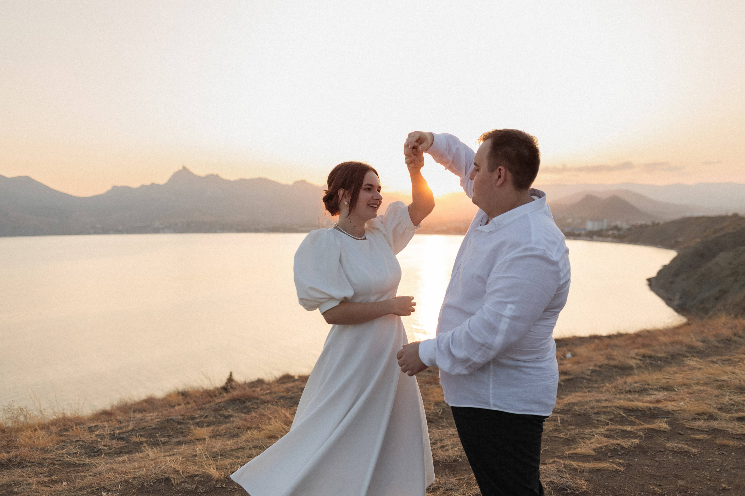 Свадебная фотосессия в районе мыса Хамелеон🖤. Свадебный фотограф Мироманов Николай в Крыму