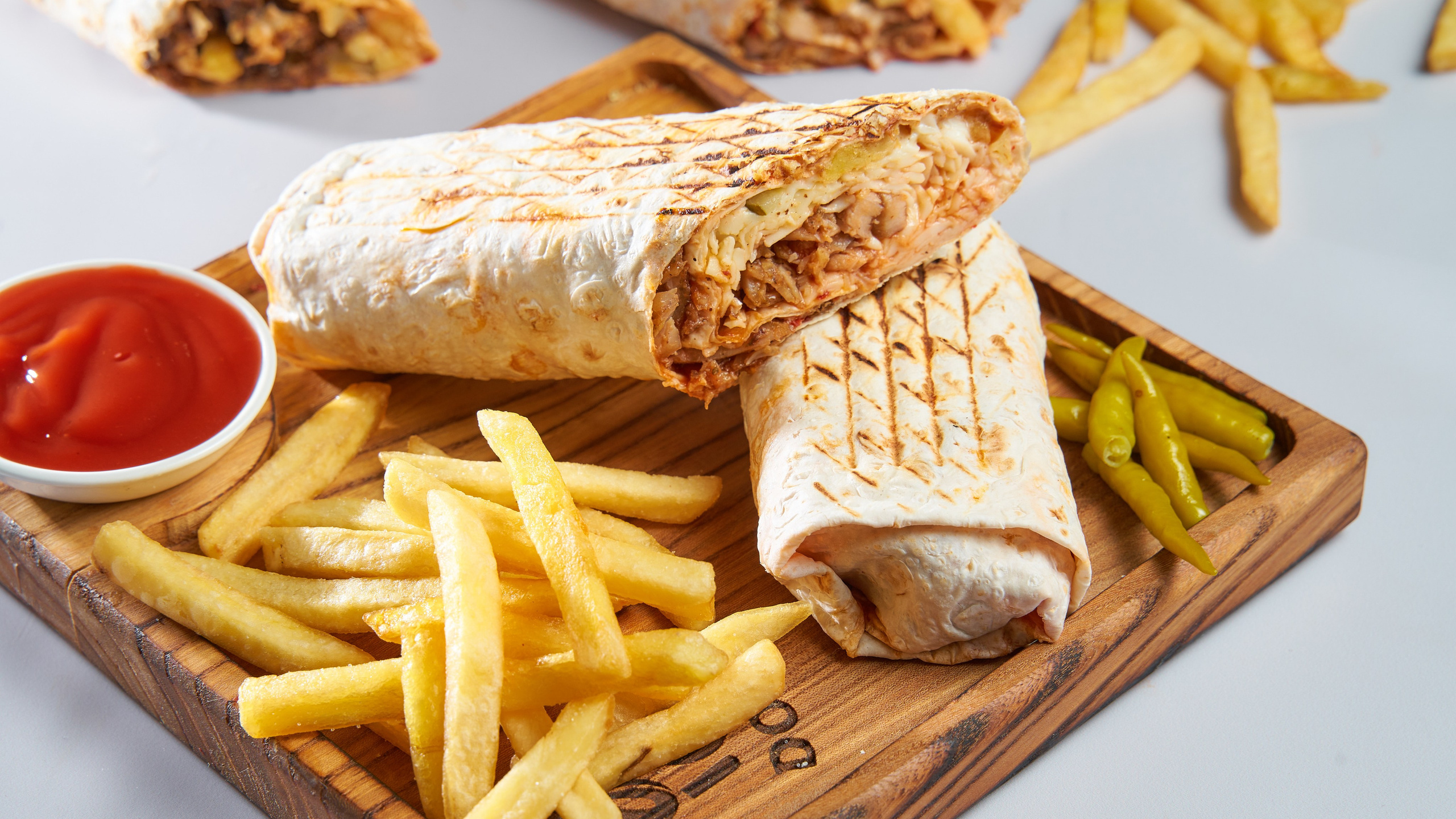 WOLT — ISA DONER. Фотограф в Уральске Александр Хохлачёв | HOHLACHEV.COM