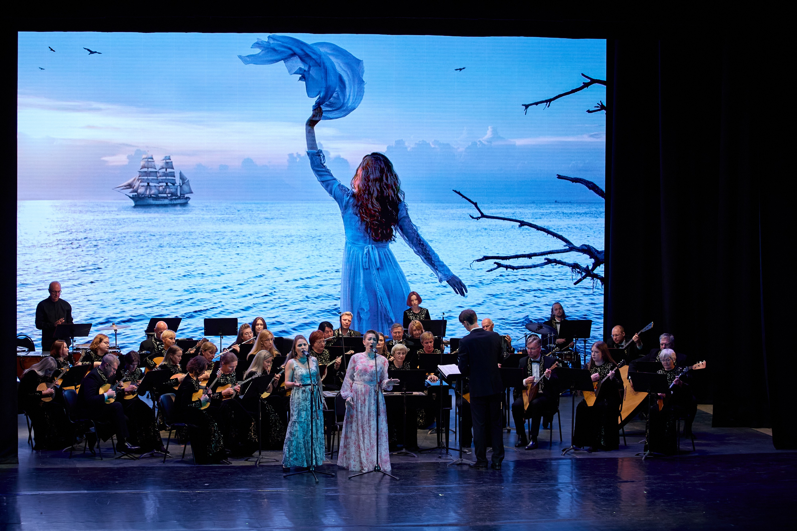 Филармония «Вокруг света в ритме танца». Фотограф Илья Прохоров в Кирове