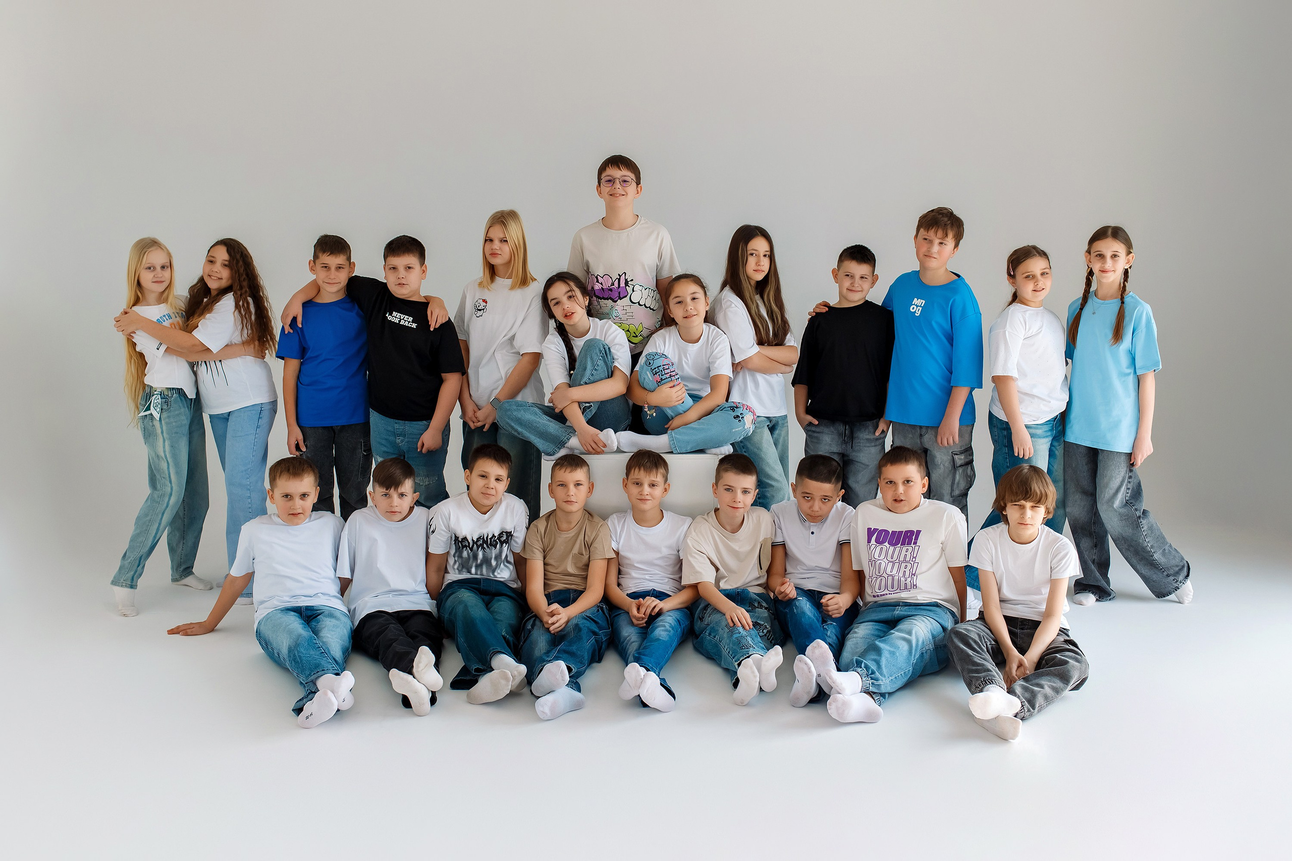 4 класс съемка в фотостудии. Фотограф Любовь Корниенко, Примоский край