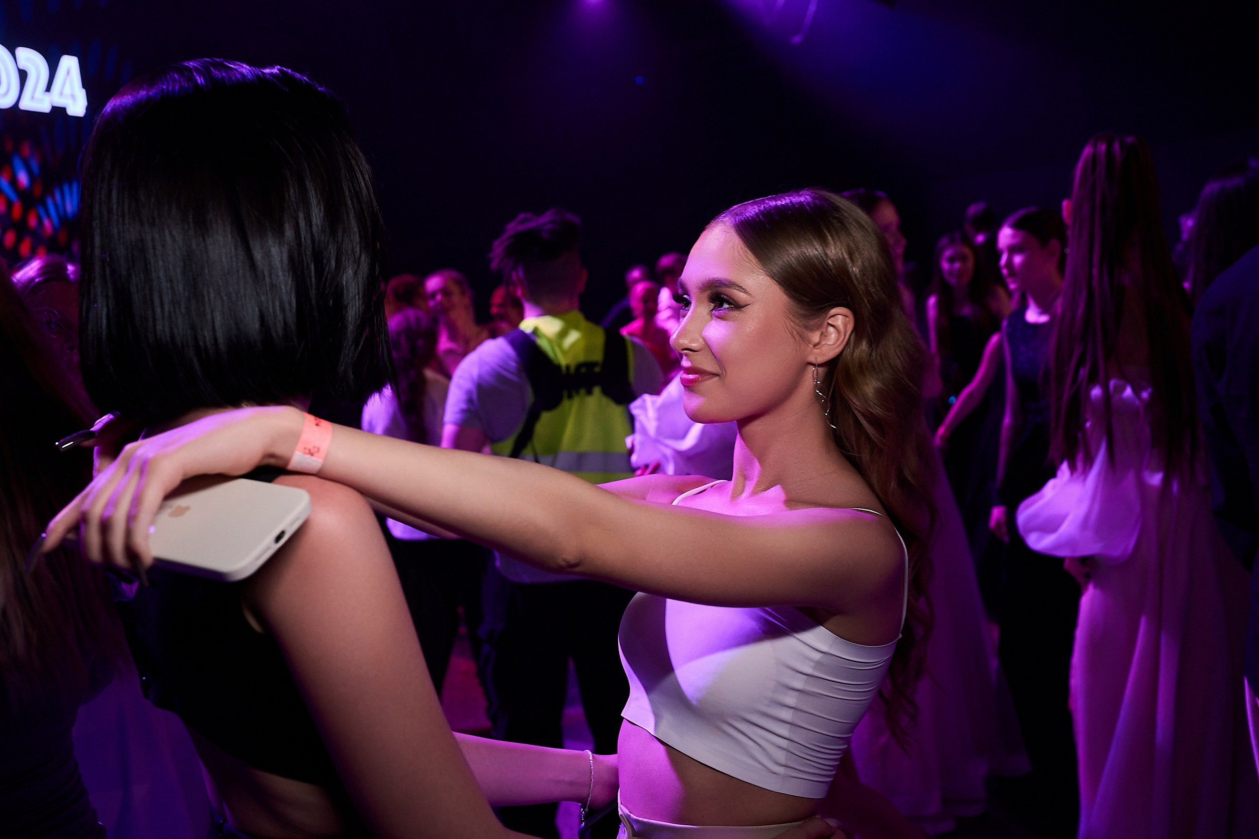 Выпускной 2024 концертный зал Академия ВТБ. Фотограф и Видеограф в Москве. Олег Корушев