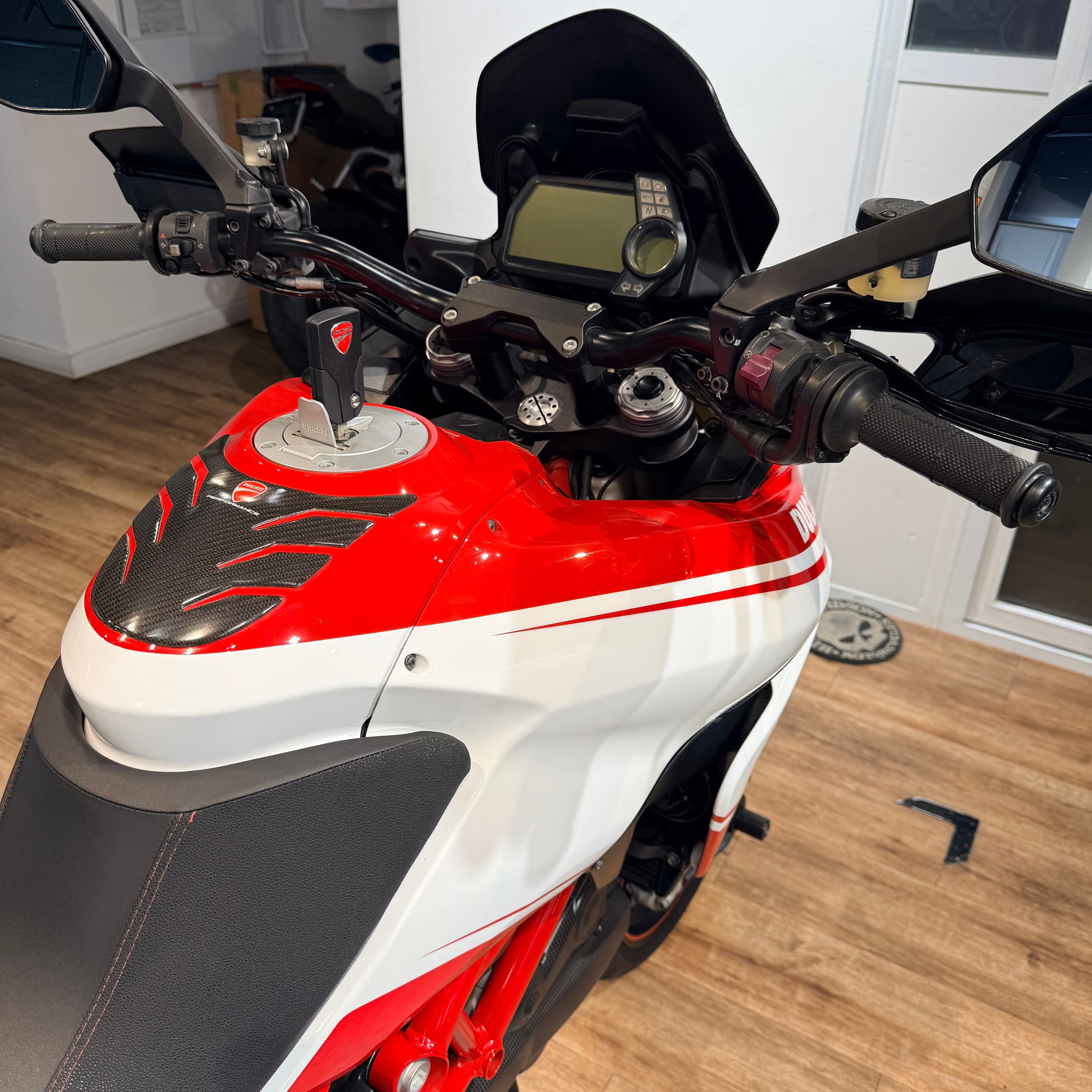 2013 Multistrada 1200S Pikes Peak (VIN *ZDM*6517). Hello Davidson, Москва. Только хорошие мотоциклы…