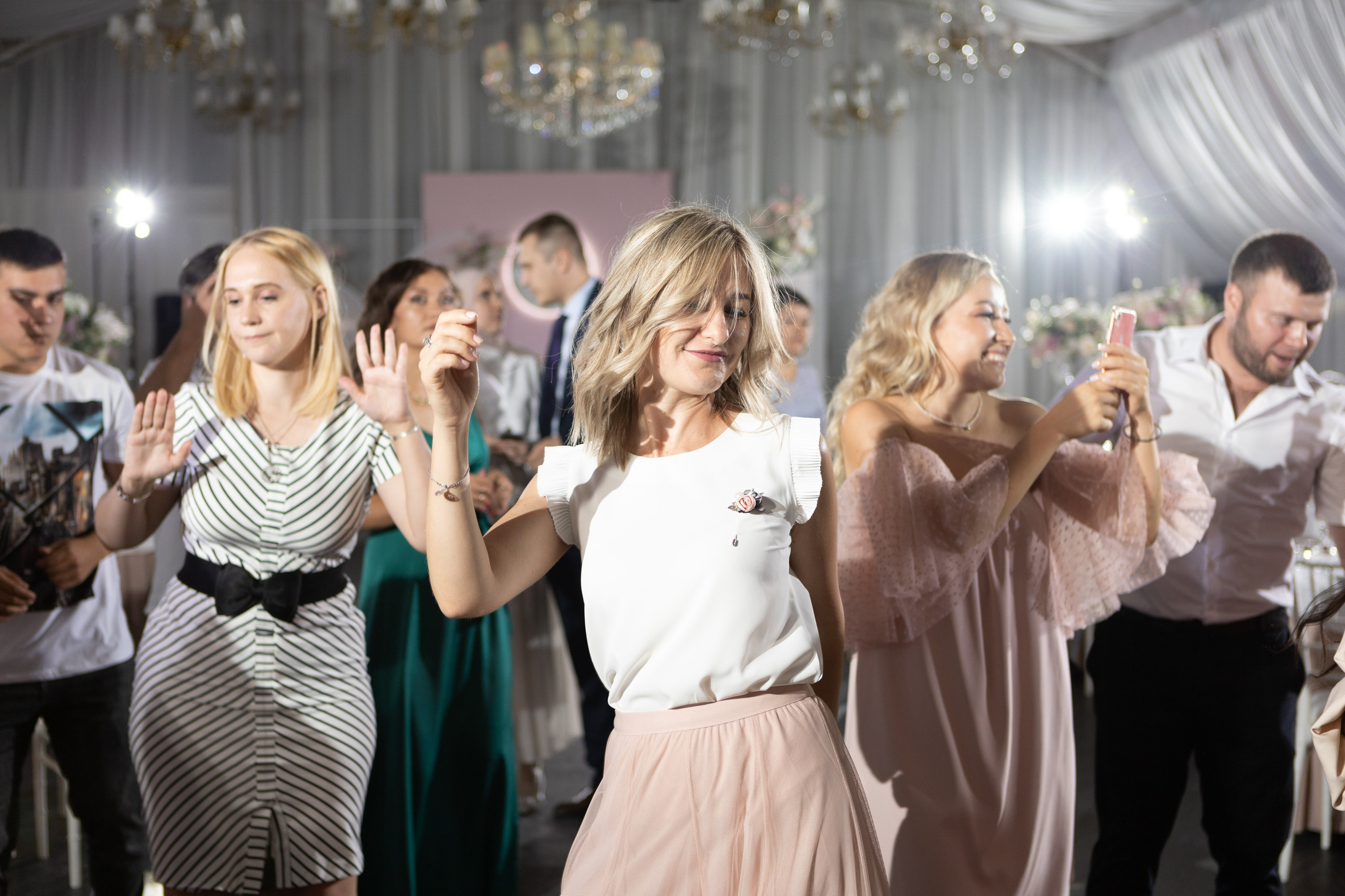 Свадебный фотограф Уфа — Руслан ГабдлисламовЖивые эмоции, красивые кадры, воспоминания на всю жизнь.Работаю по всей Республике Башкортоста. Свадебный фотограф Уфа Руслан Габдлисламов