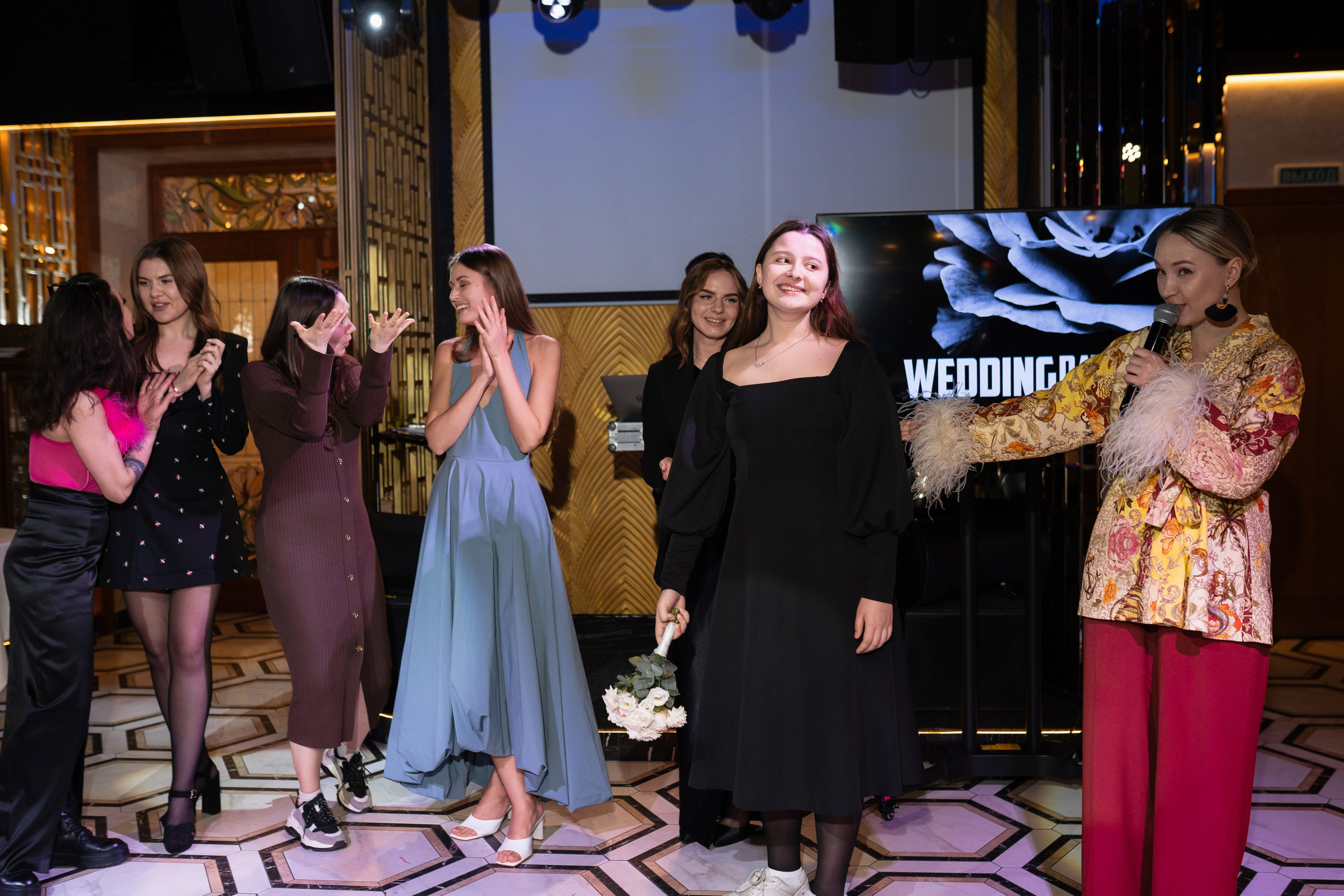 Анна и Роман. Виктория Кинкладзе