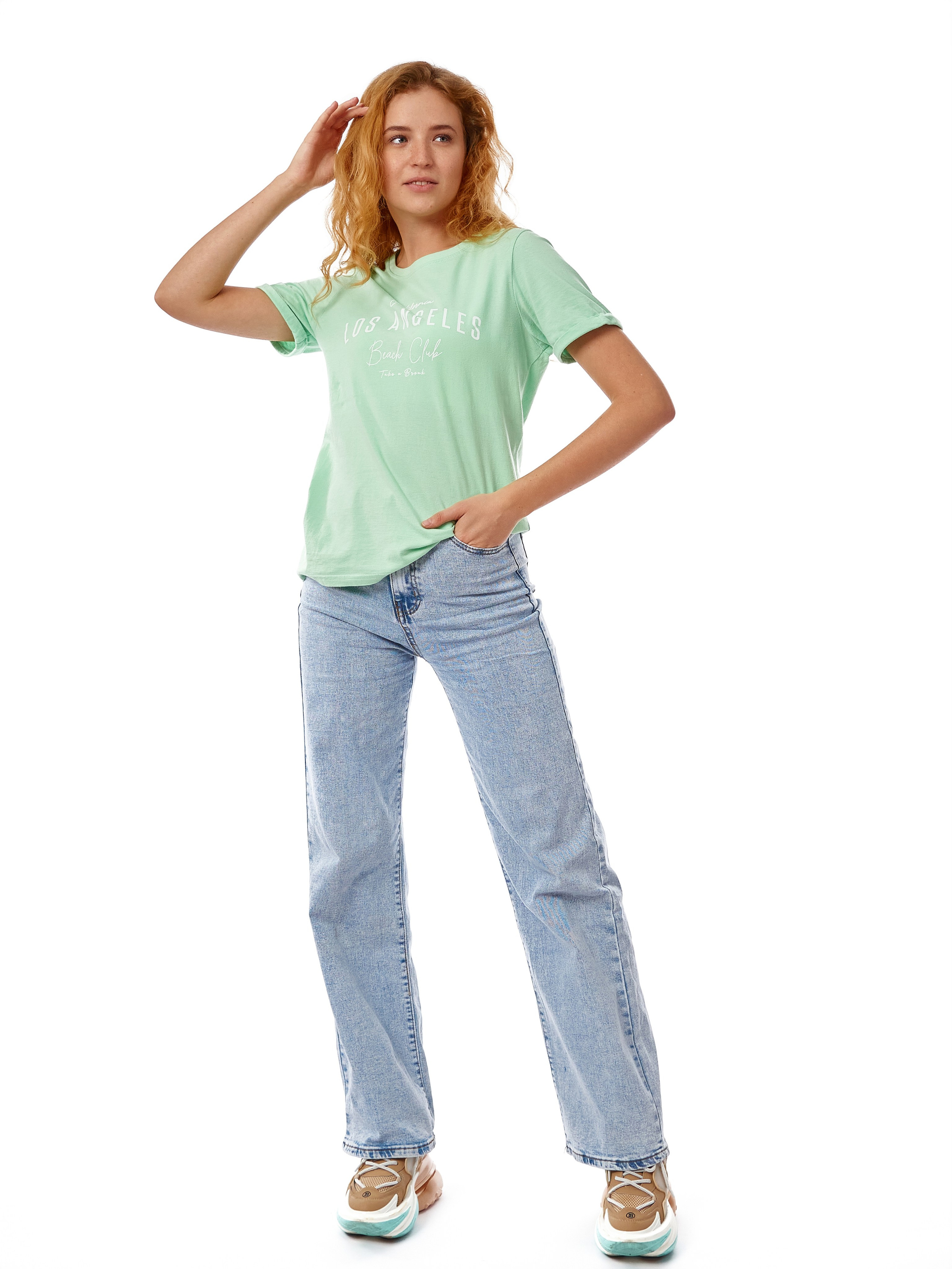 Джинсы женские. Каталожный предметный фотограф