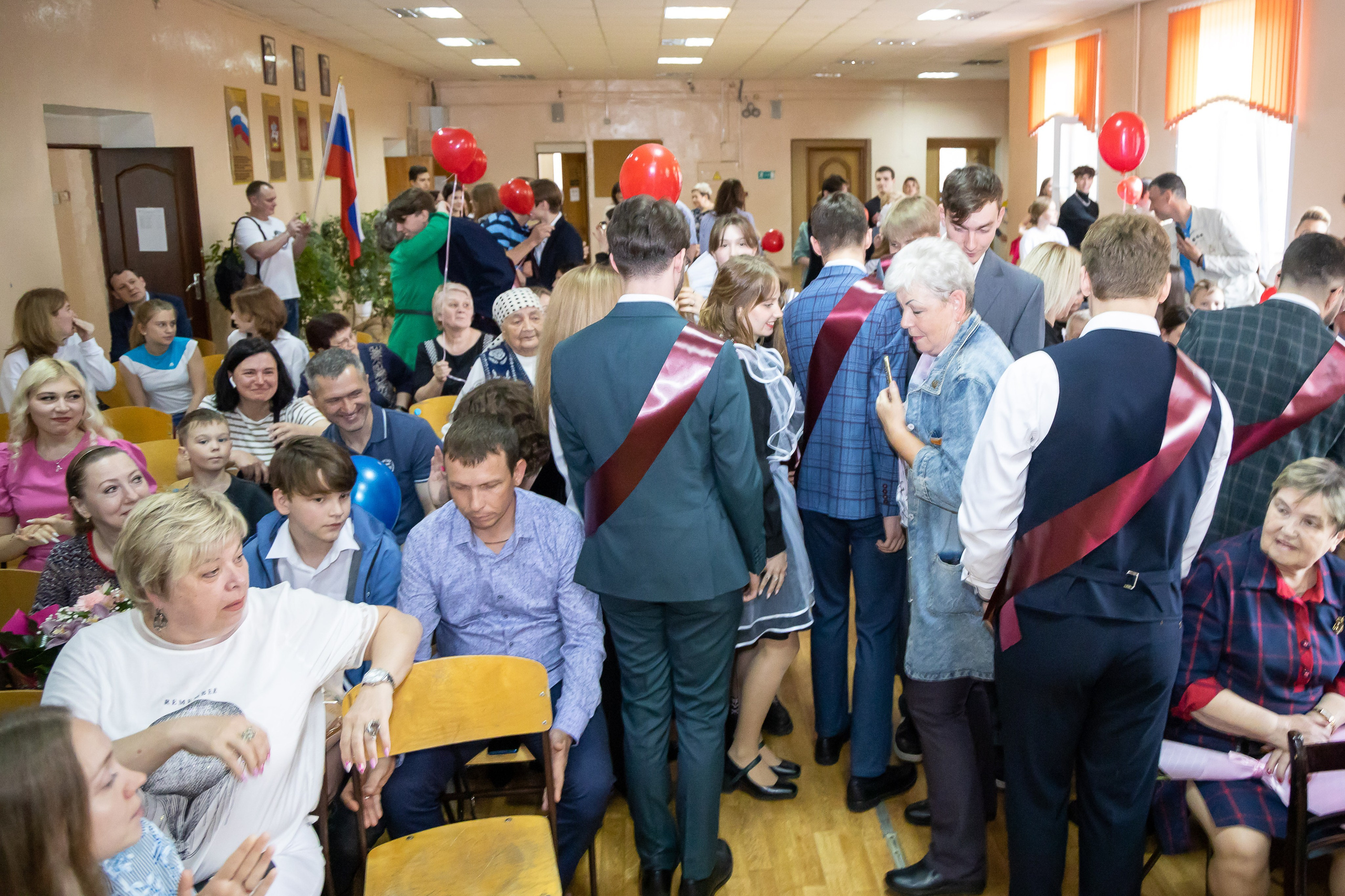 Последний звонок 11 кл. Свадебный фотограф в городе Подольск МО и Москва Крылова Ирина