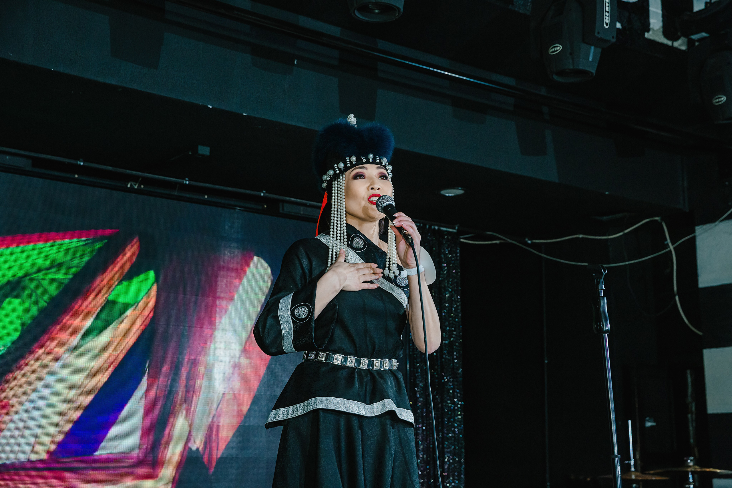 Шоу Талантов Миссис Бурятия. Фотограф и видеограф в Улан-Удэ: Аюна Габагуева и Артём Шаханов