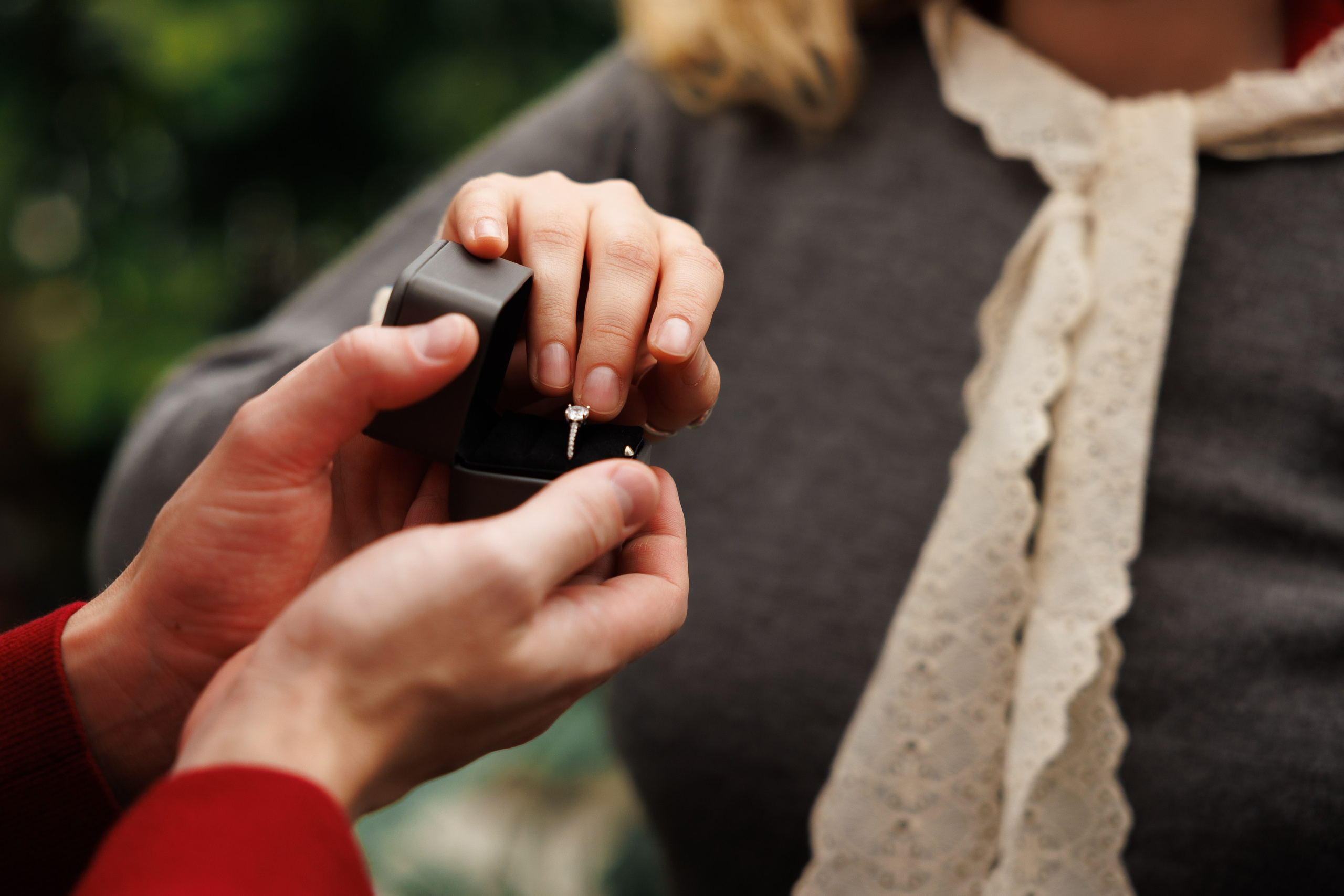 Предложение в оранжерее. Свадебный и семейный фотограф в Москве Красинская Мария