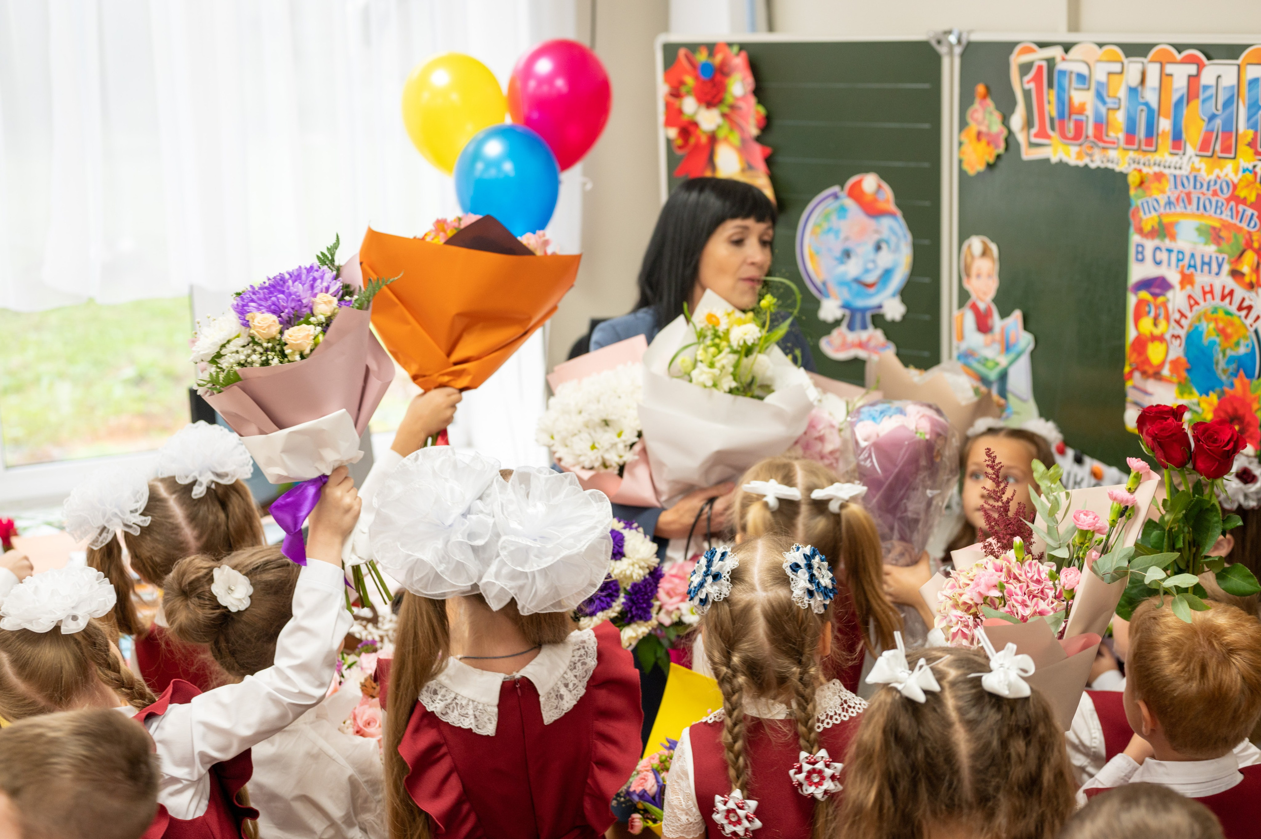 1 сентября 1 К 16 гимназия репортаж, линейка +в классе. Фотограф новорожденных, семейный детский в Тюмени Татьяна Морозова
