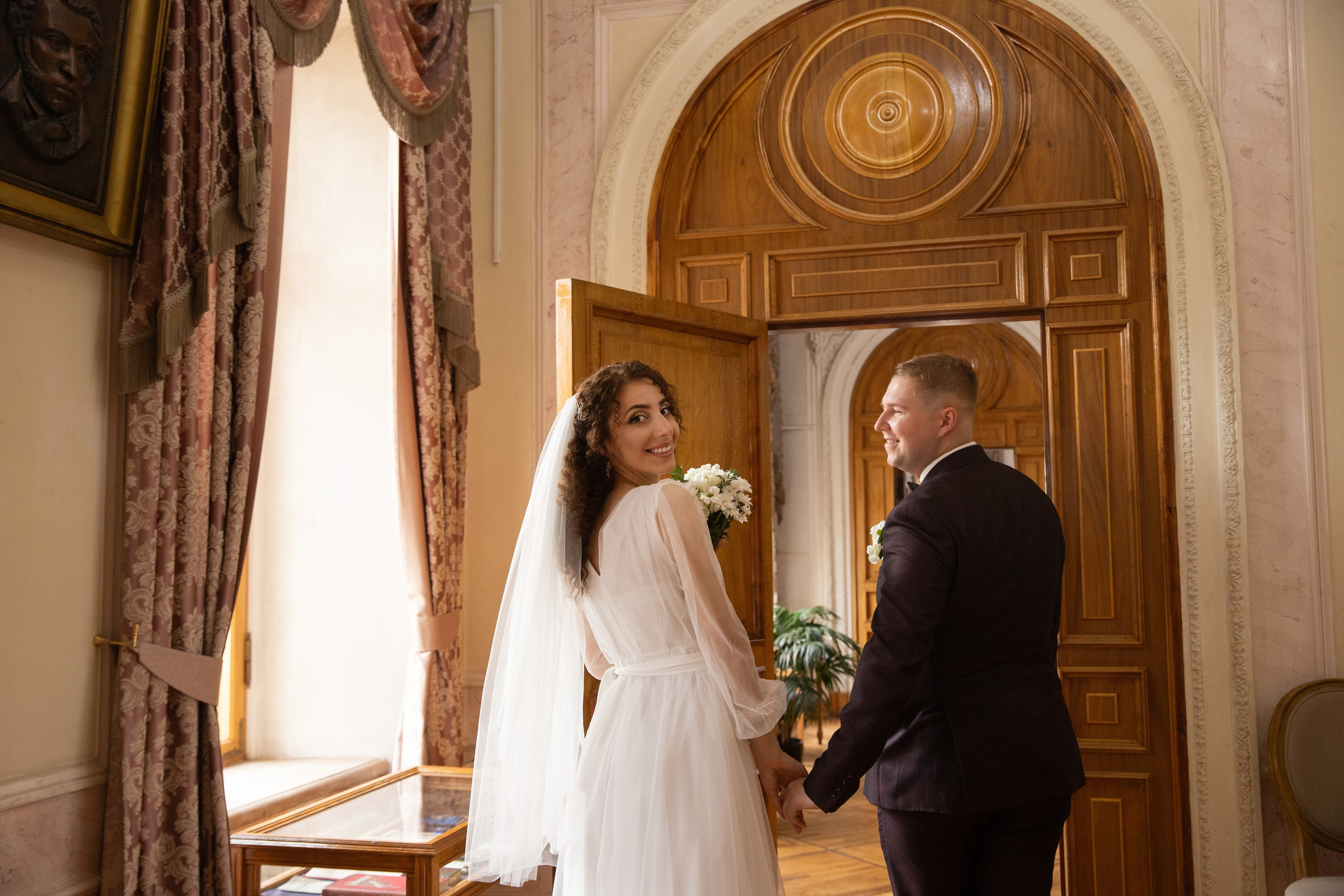 Пушнкинская Читальня. Свадебный и портретный фотограф в Москве Мария Кравченко