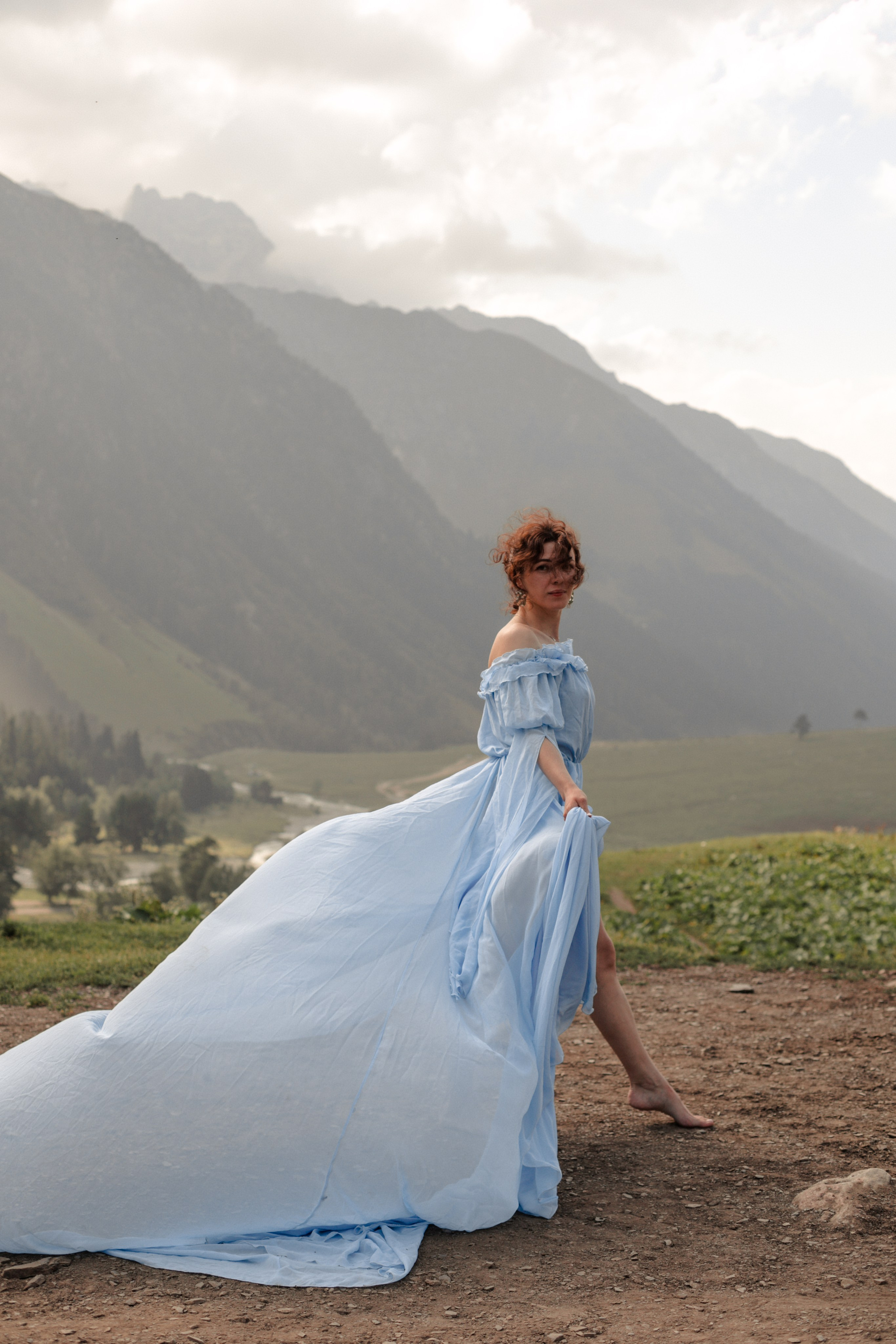  фотосессия в горах· фотограф в горах кавказа· семейная фотосессия в горах· свадебная фотосессия в горах· фотосессия на эльбрусе· фототур в горы· фотограф на природе· фотосъемка в стиле натура· портрет на природе· выездная фотосессия