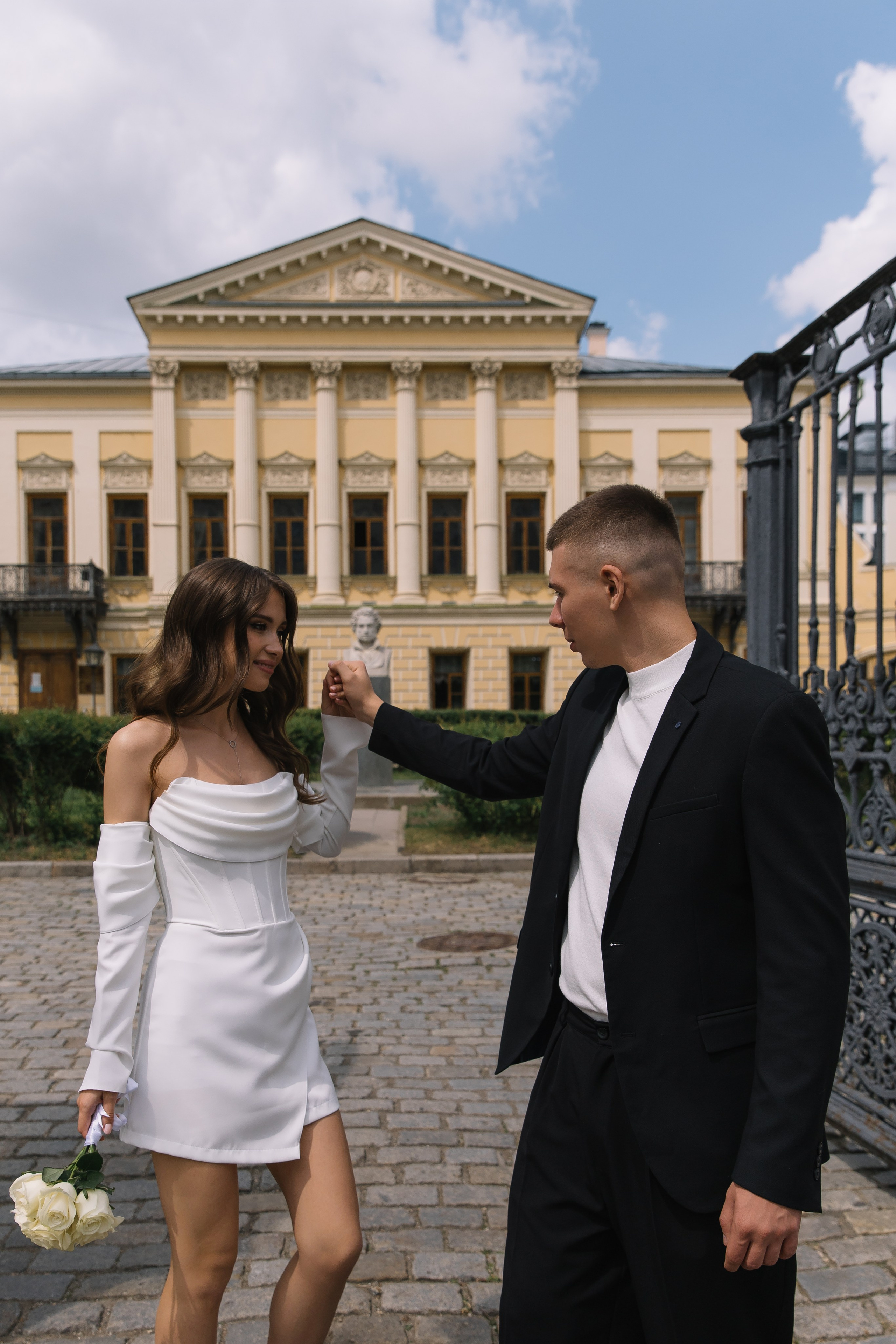 Даниил и Анастасия. Свадебная фотосессия в Библиотеке-читальне им. А. С. Пушкина. Фотограф и видеограф Анна Домашенко