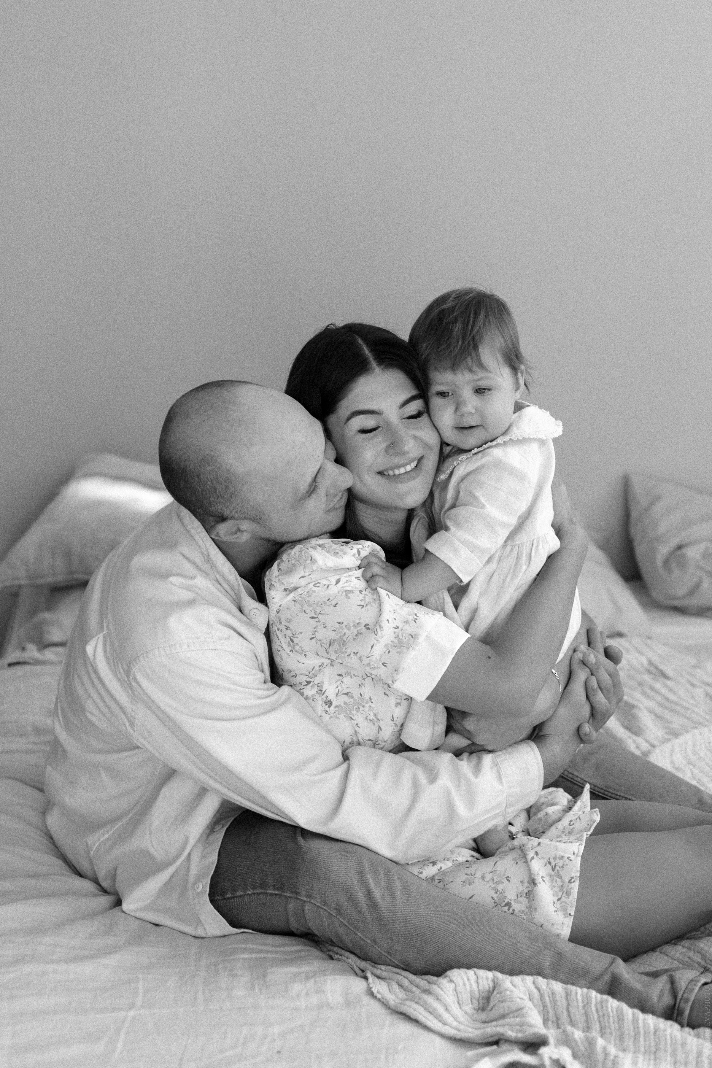 Ваша первая семейная фотосессия. Свадебный и контент- фотограф в Тольятти, Самаре, Москве Яна Уруева