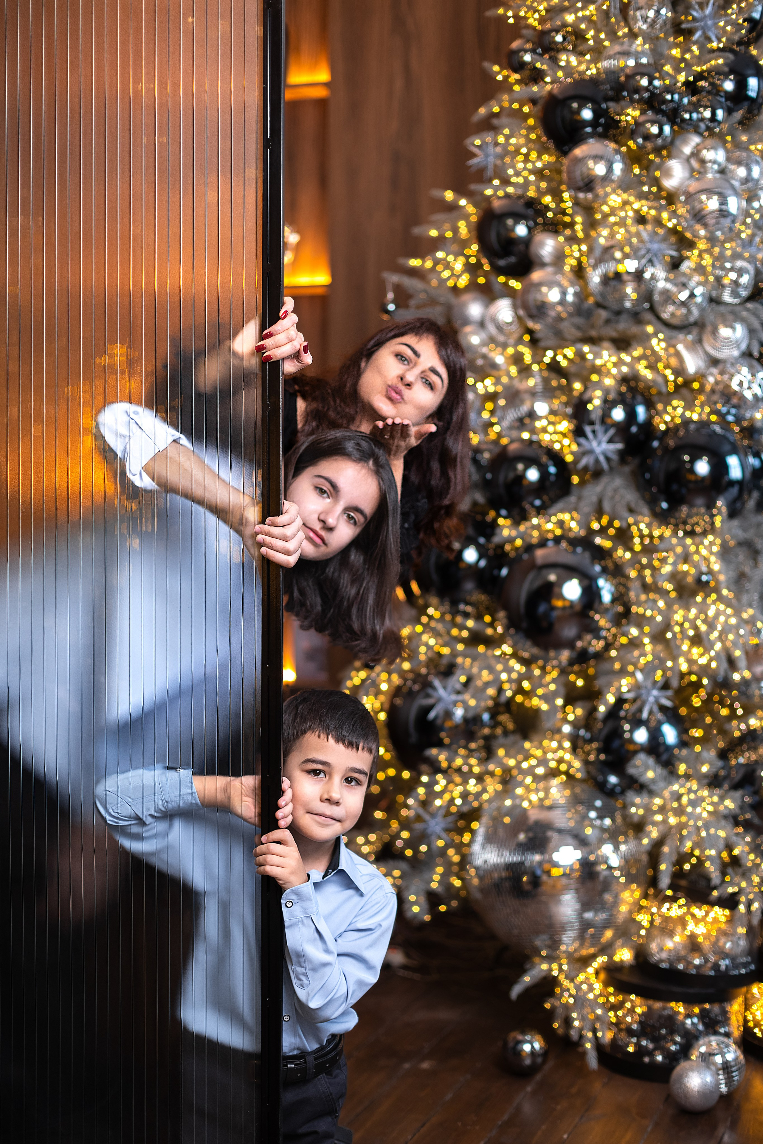 Новогодняя фотосессия 3 человека. Ирина Мезенцева | Женский и предметный фотограф | г. Омск