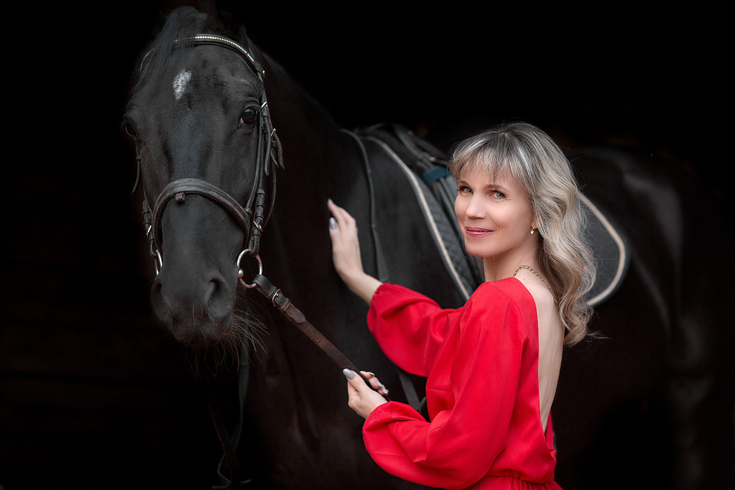 Наталья и Барс. Фотосессия с лошадьми в Нижнем Новгороде