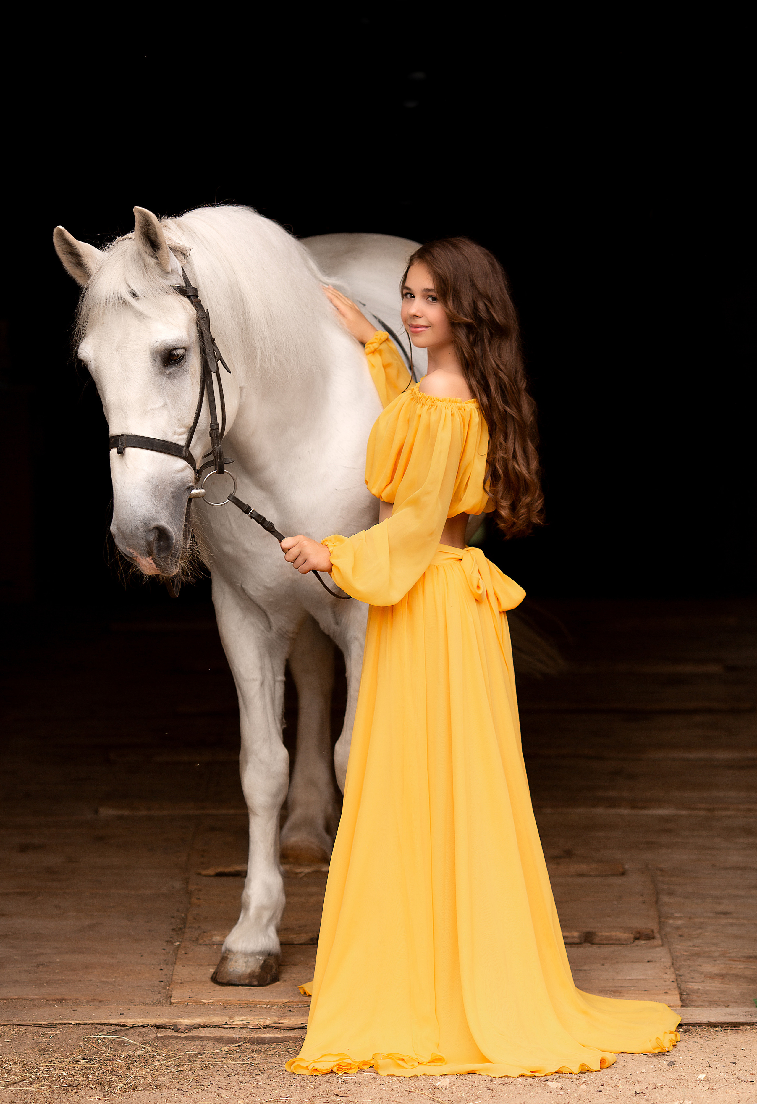 Юля и Воробушек. Фотосессия с лошадьми в Нижнем Новгороде