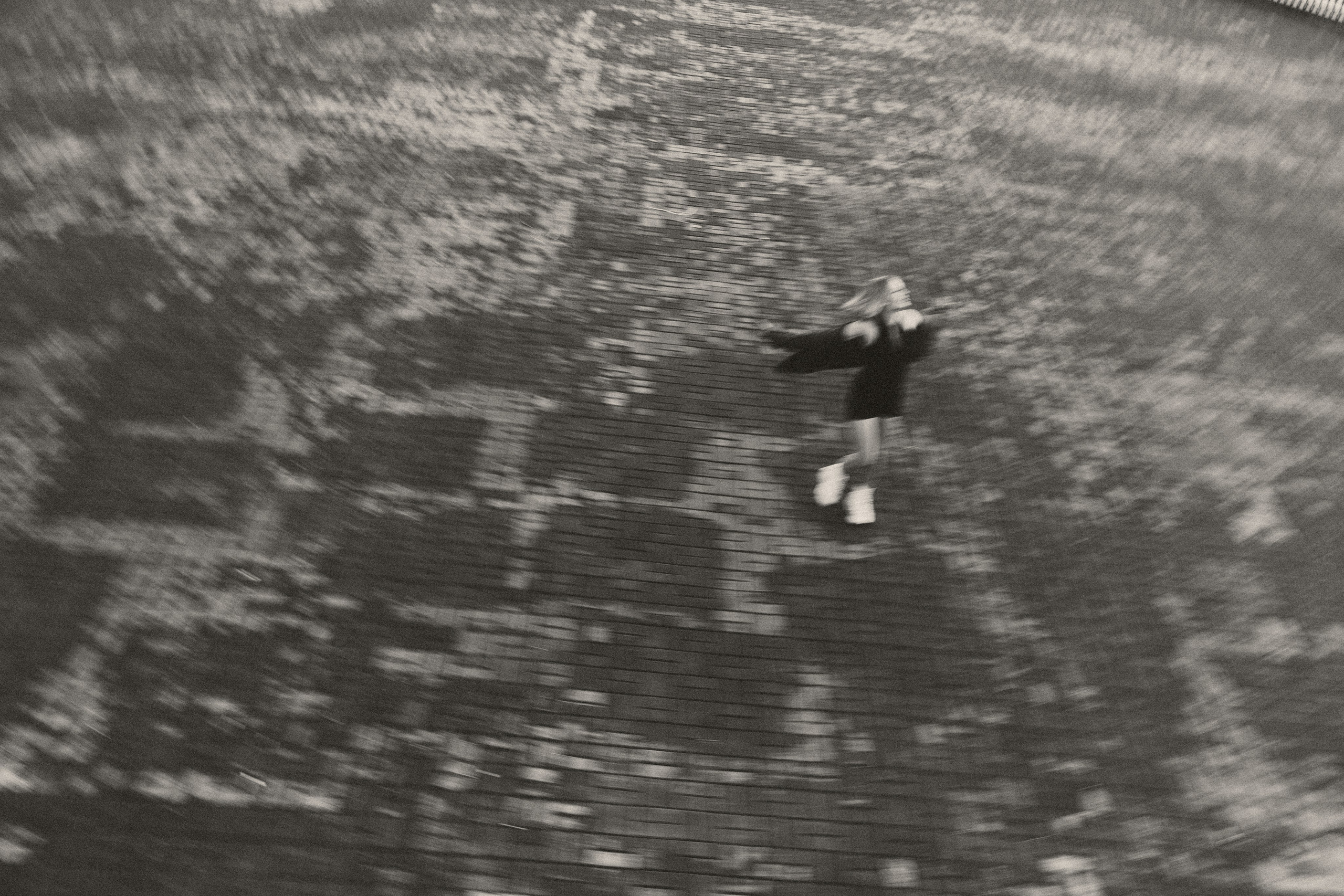 Женский портрет в городе — стиль и динамика уличной съёмки. Фотограф в Хабаровске Дмитрий Лемешков