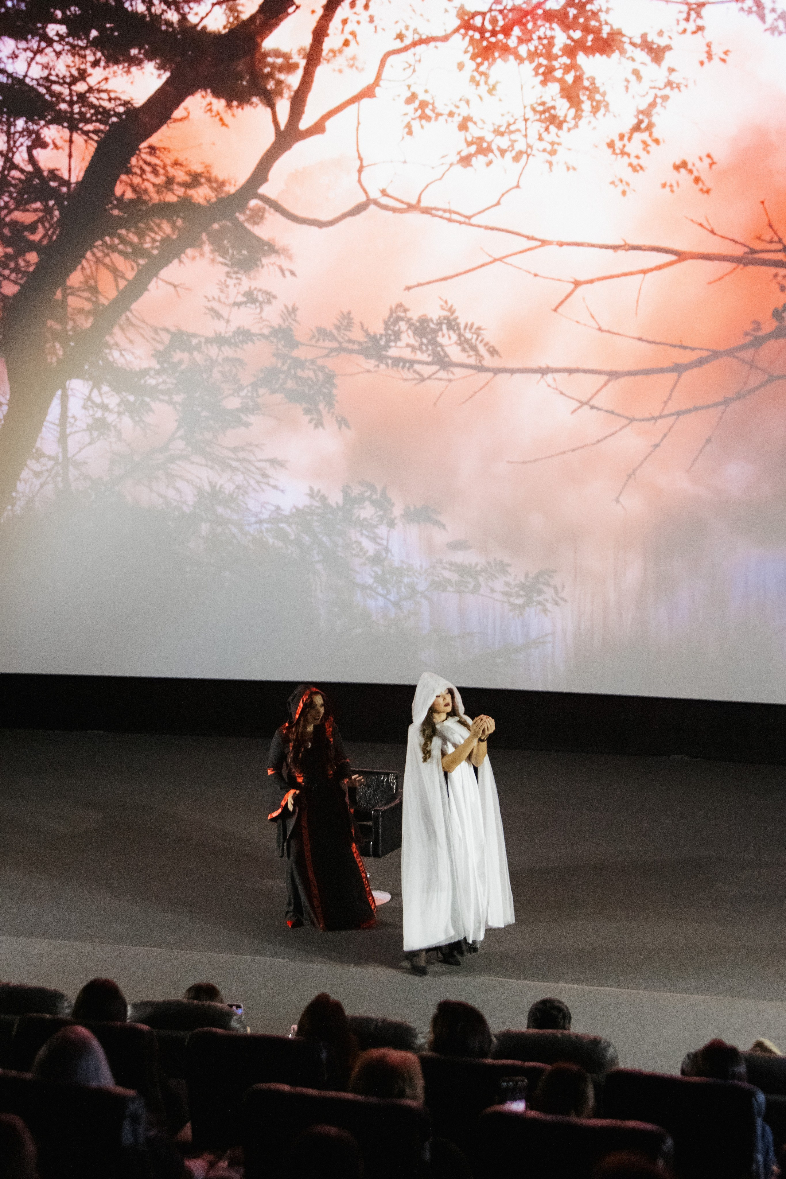 ФЭШН КОНФА. СВОИ. ФОТООТЧЕТЫ-СОБЫТИЯ-МЕСТА