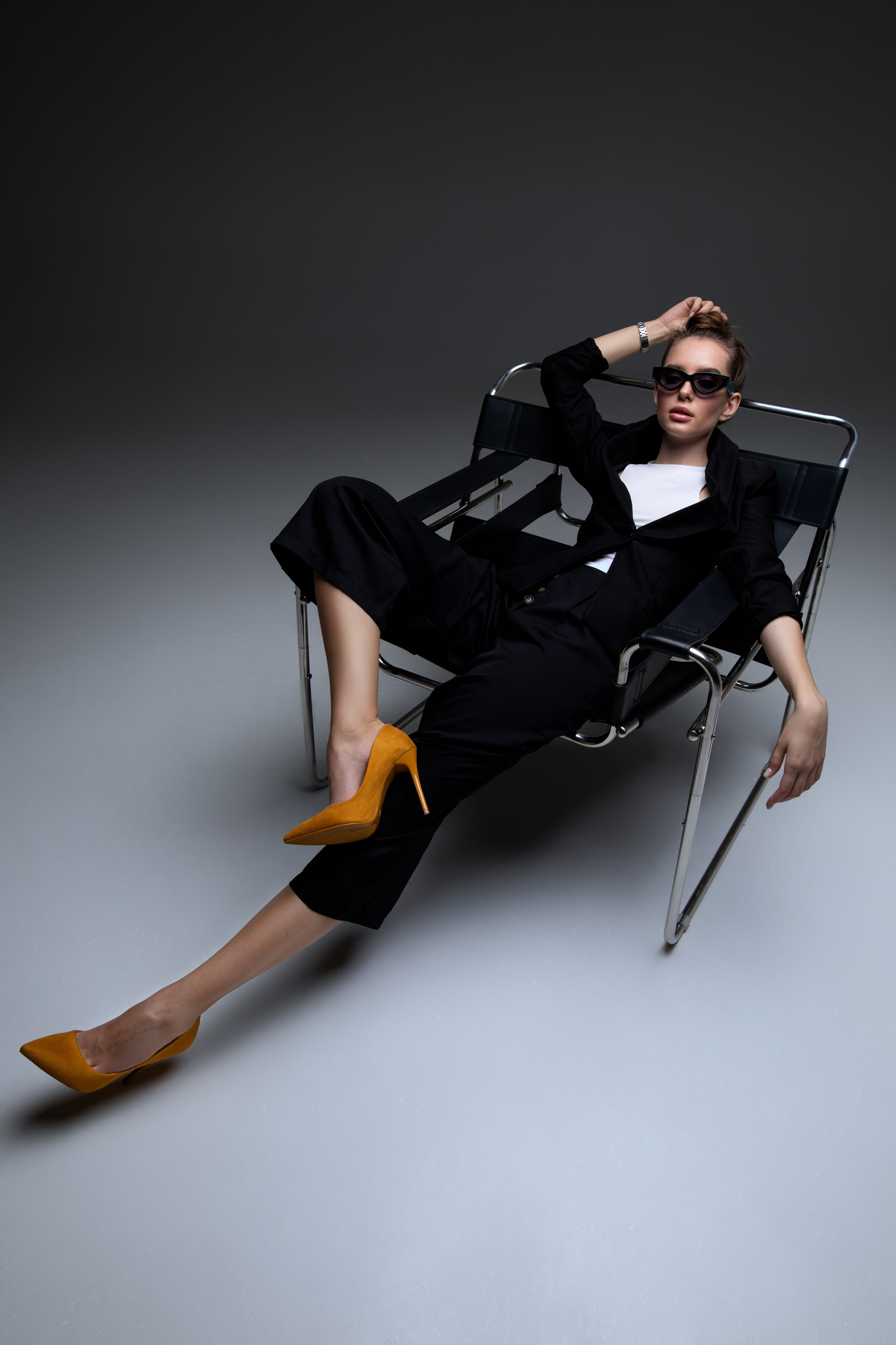 Студийная съемка с Дариной на циклораме в формате для «себя»