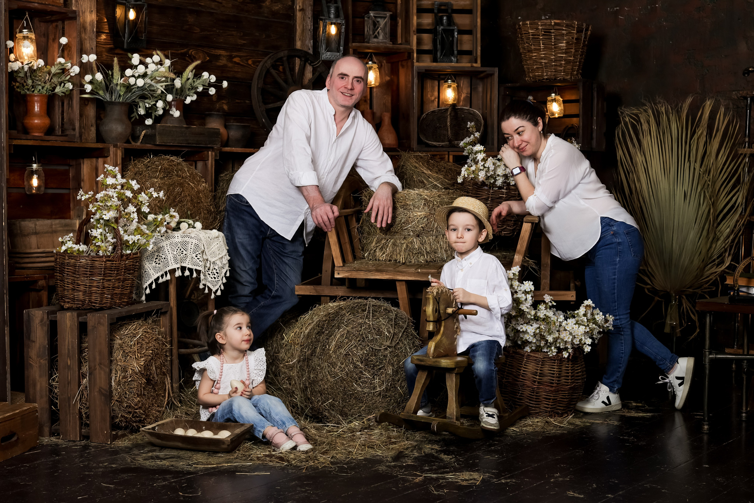 Тея и её семья. Забота и нежность девиз этой семьи. Семейный и детский фотограф Москва Елена Екимова 8926-895-38-86