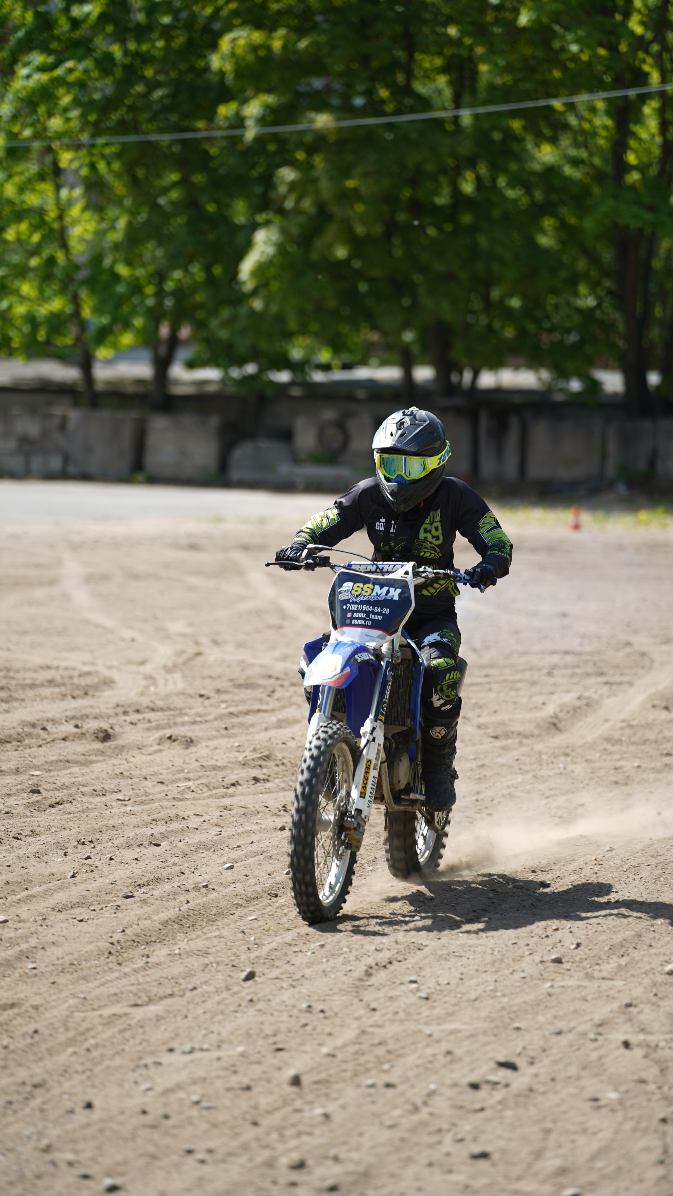 Катя Ли. Графический дизайнер Илья Левченко
