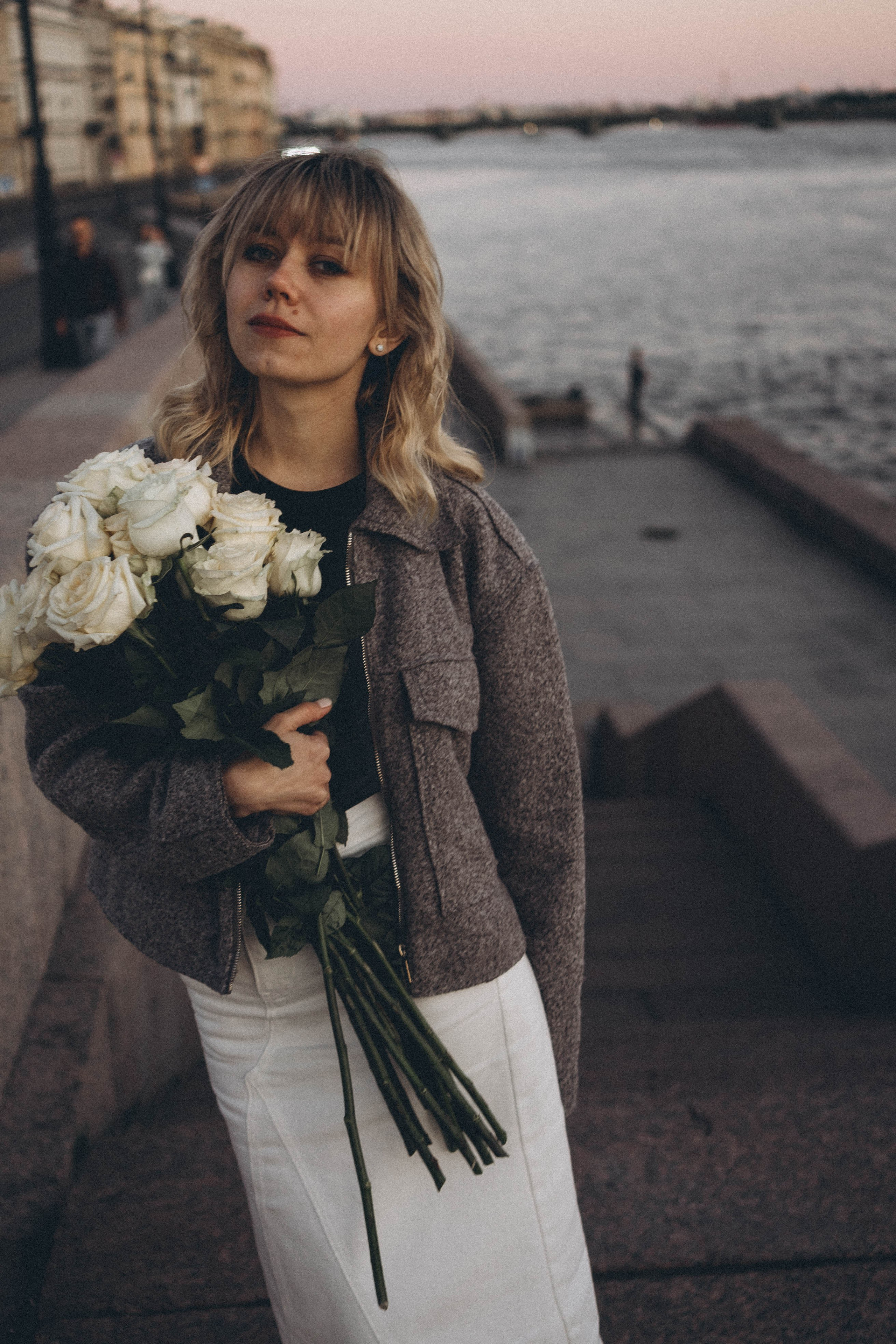 ПРОГУЛКА ПО ГОРОДУ В БЕЛЫЕ НОЧИ (другой вариант). Профессиональный фотограф, Санкт-Петербург — Виктория Богомолова