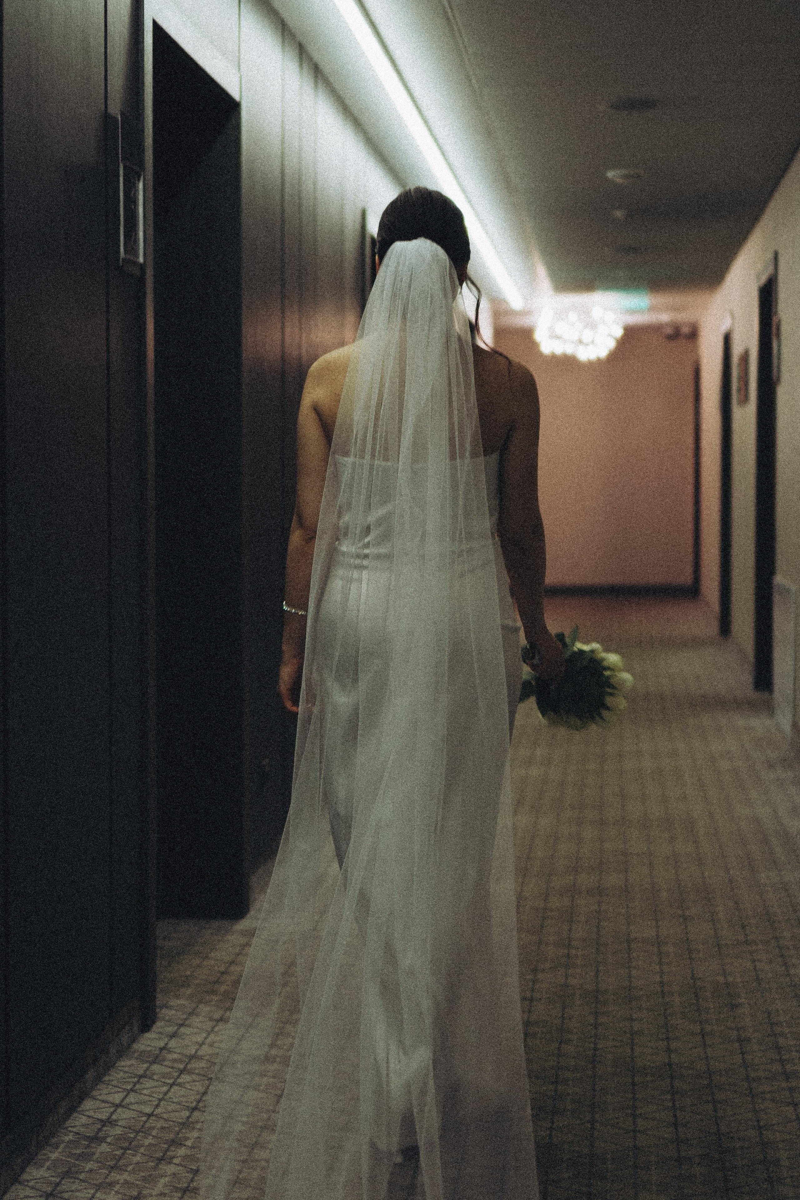 СВАДЕБНАЯ СЬЕМКА СБОРОВ ЖЕНИХА И НЕВЕСТЫ В ОТЕЛЕ И ТАКЖЕ ФОТОСЕССИИЯ В ОТЕЛЕЕ МЕГАПОЛИС БРЯНСК. Профессиональный фотограф, Санкт-Петербург — Виктория Богомолова