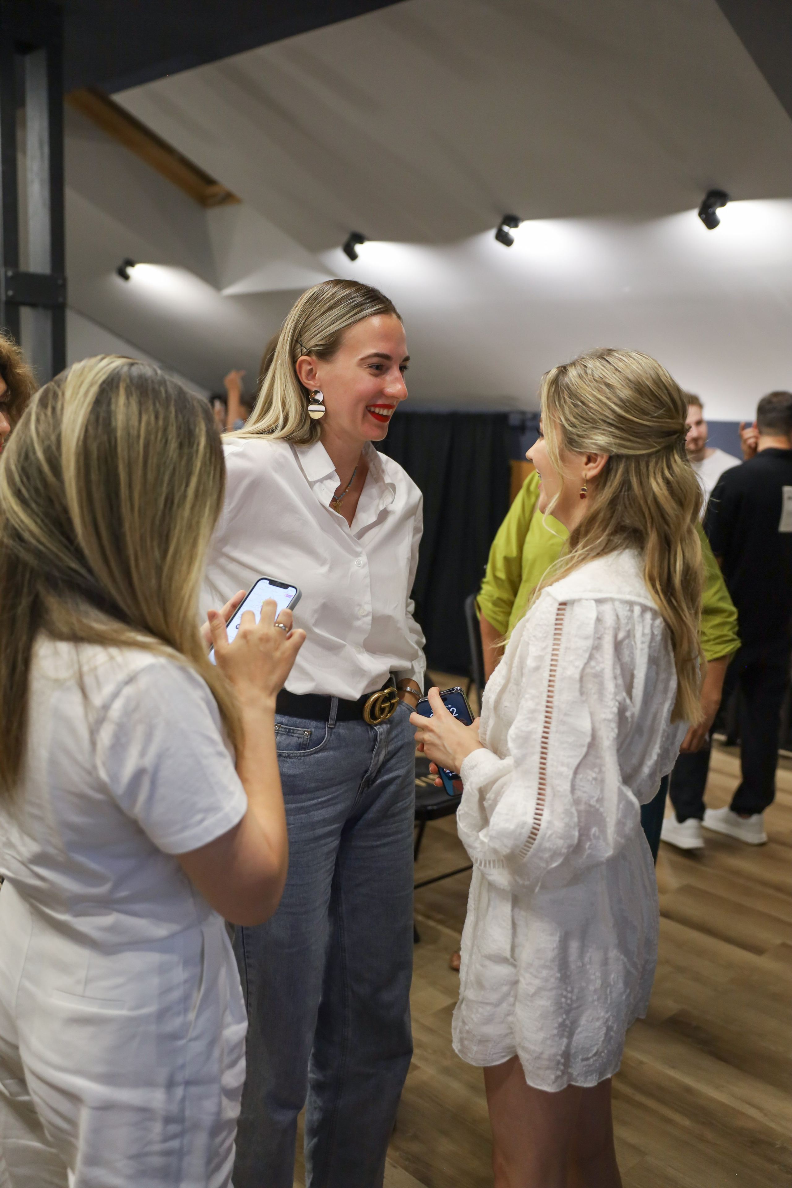 ТРАНСФОРМАЦИОННОЕ ШОУ АННЫ НОВИКОВОЙ 2023. Фотограф мероприятий Ирина Каширина