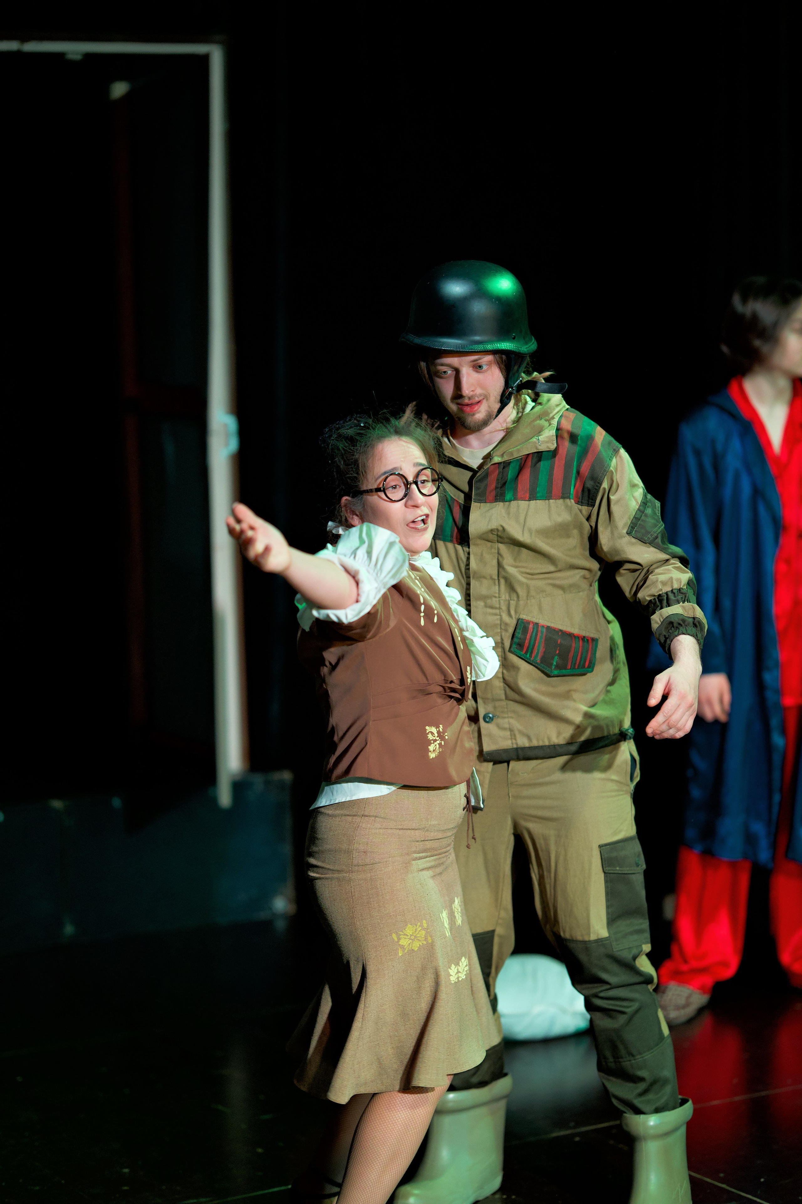 В шкафу с призраками. Фотограф Денис Болдинов. Москва