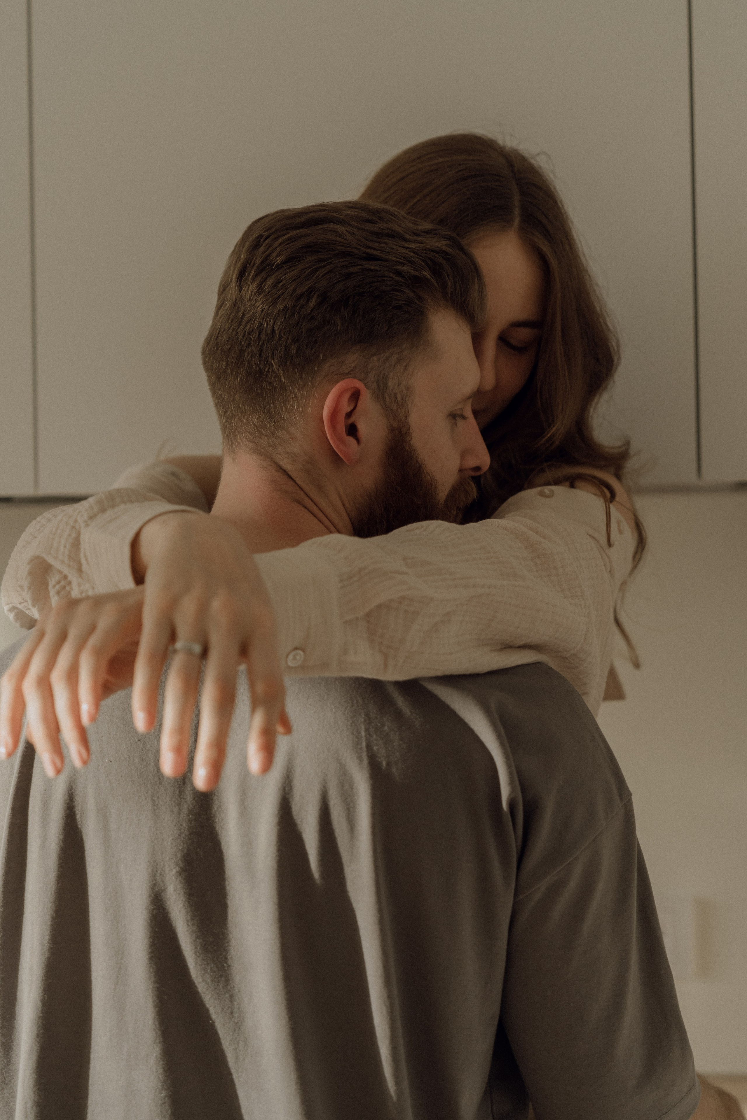 Парная домашняя фотосессия в Архангельске. Портретный и свадебный фотограф в Архангельске Елизавета Стрекаловская