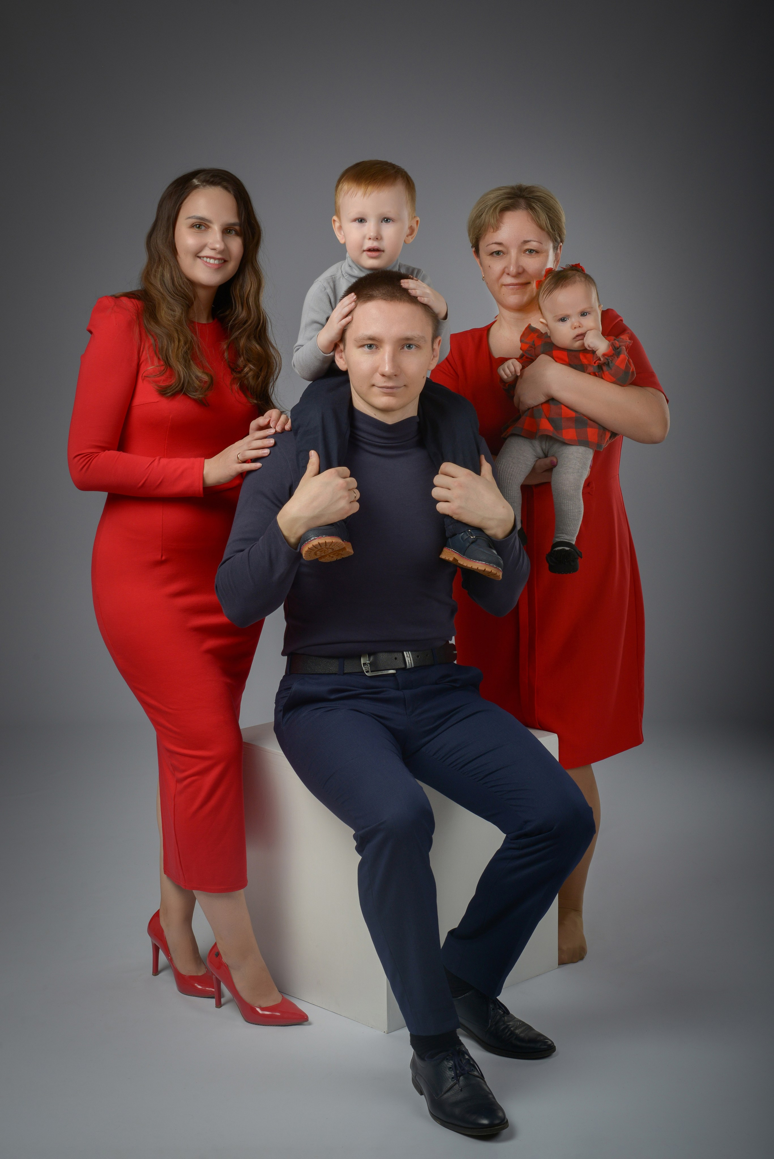 Семейные. Татьяна Гойда портретный и семейный фотограф Ленск. Выпускные альбомы