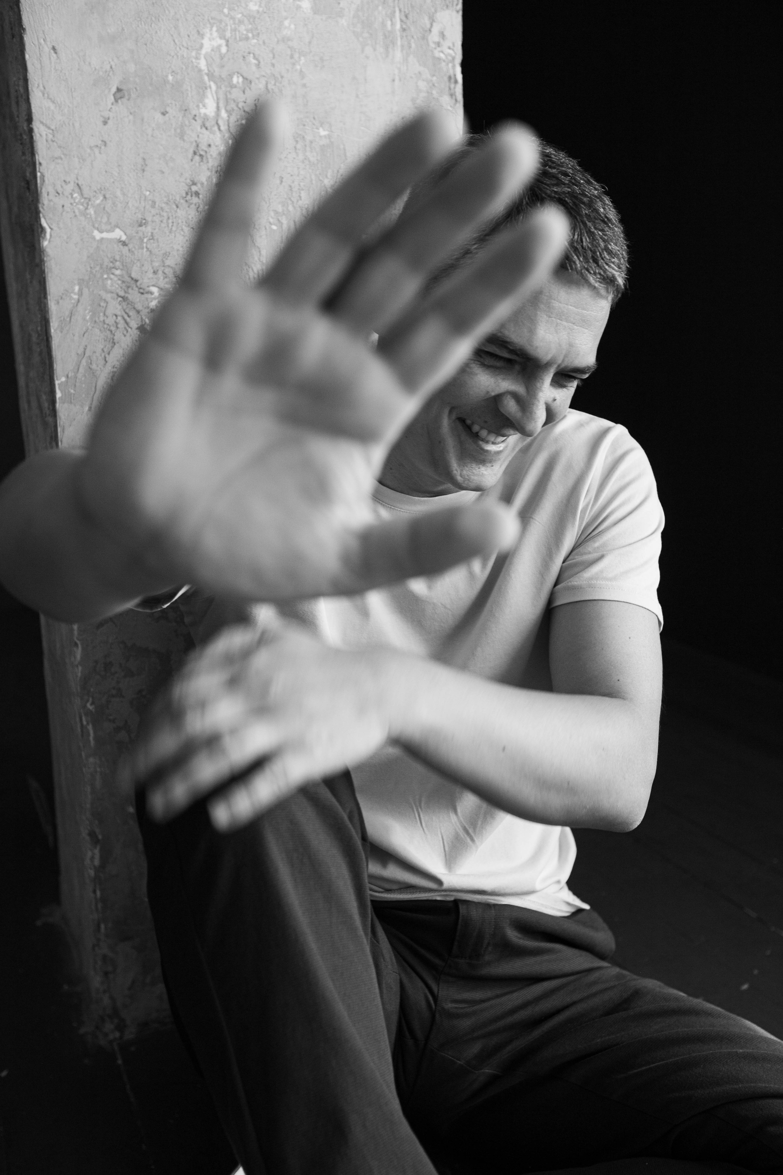 Кирилл Герасимов. Фото на сайт знакомств. Портретный фотограф. Вероника Варламова.Москва. Женский, мужской, семейный, художественный, имиджевый портрет