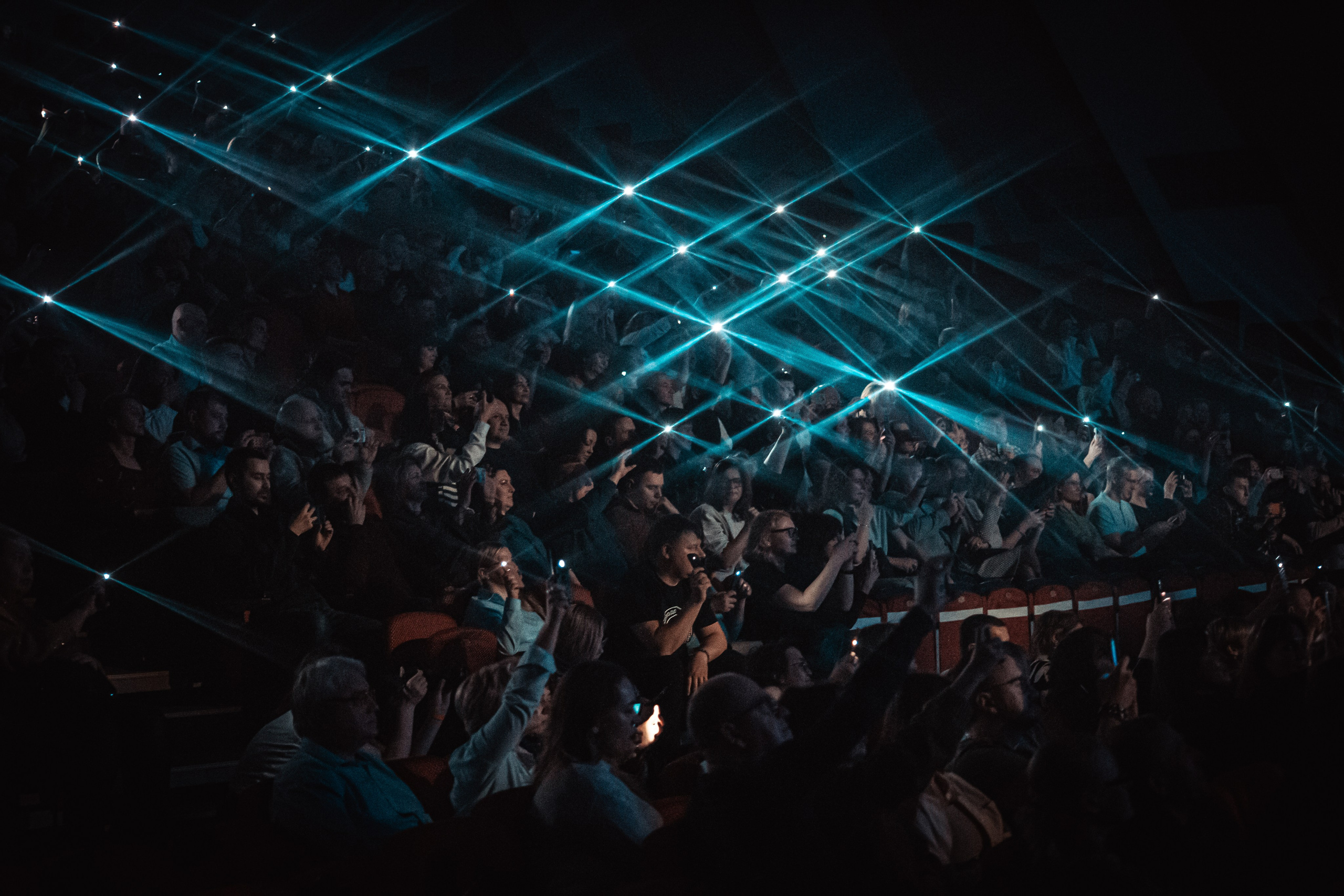 Сергей Бобунец с оркестром, Гранд холл Сибирь, 18.03.2026. Фотограф Регина Крикунова г. Красноярск