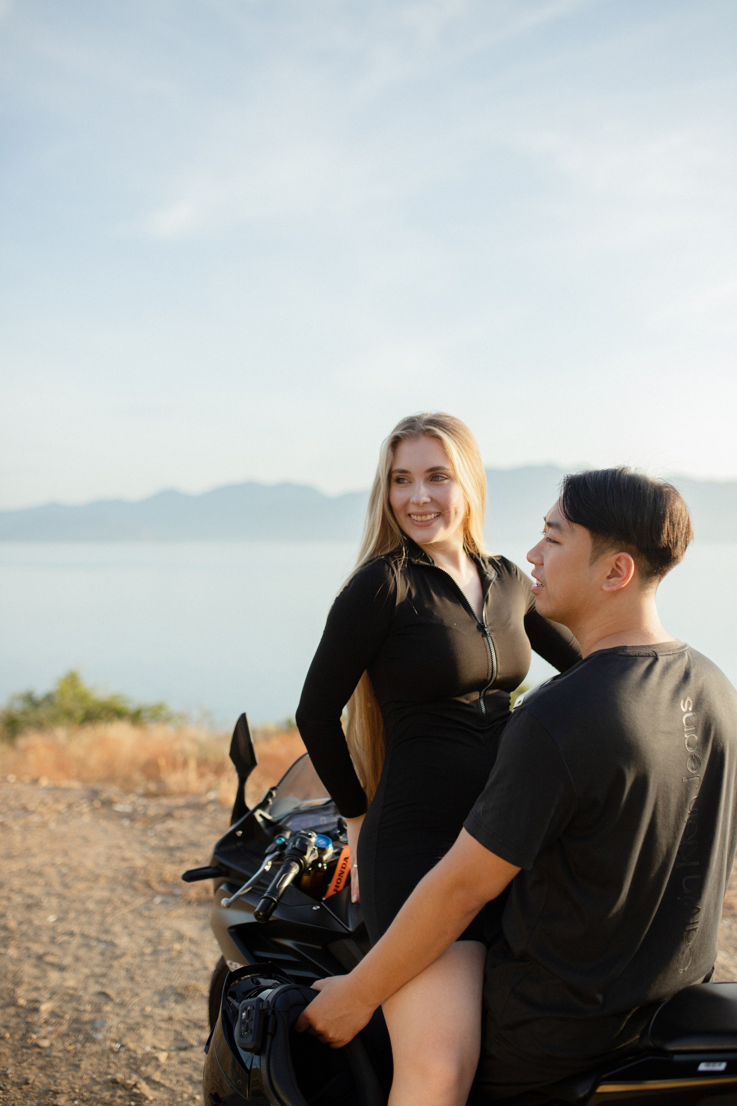 Рассветная прогулка на байках Кон и Ирина.Нячанг. Главная