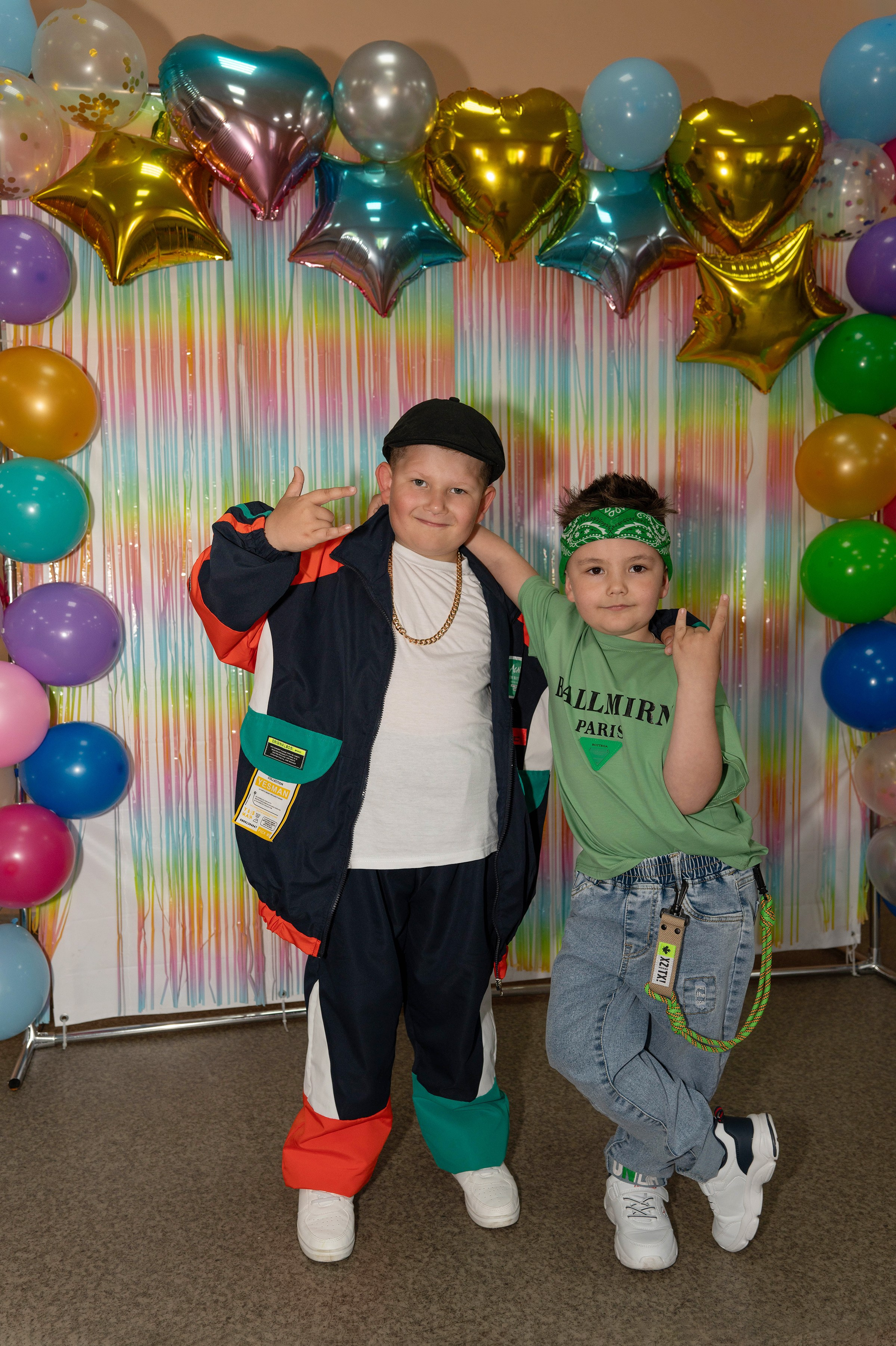 Съёмки в школе и садах, выпускные альбомы