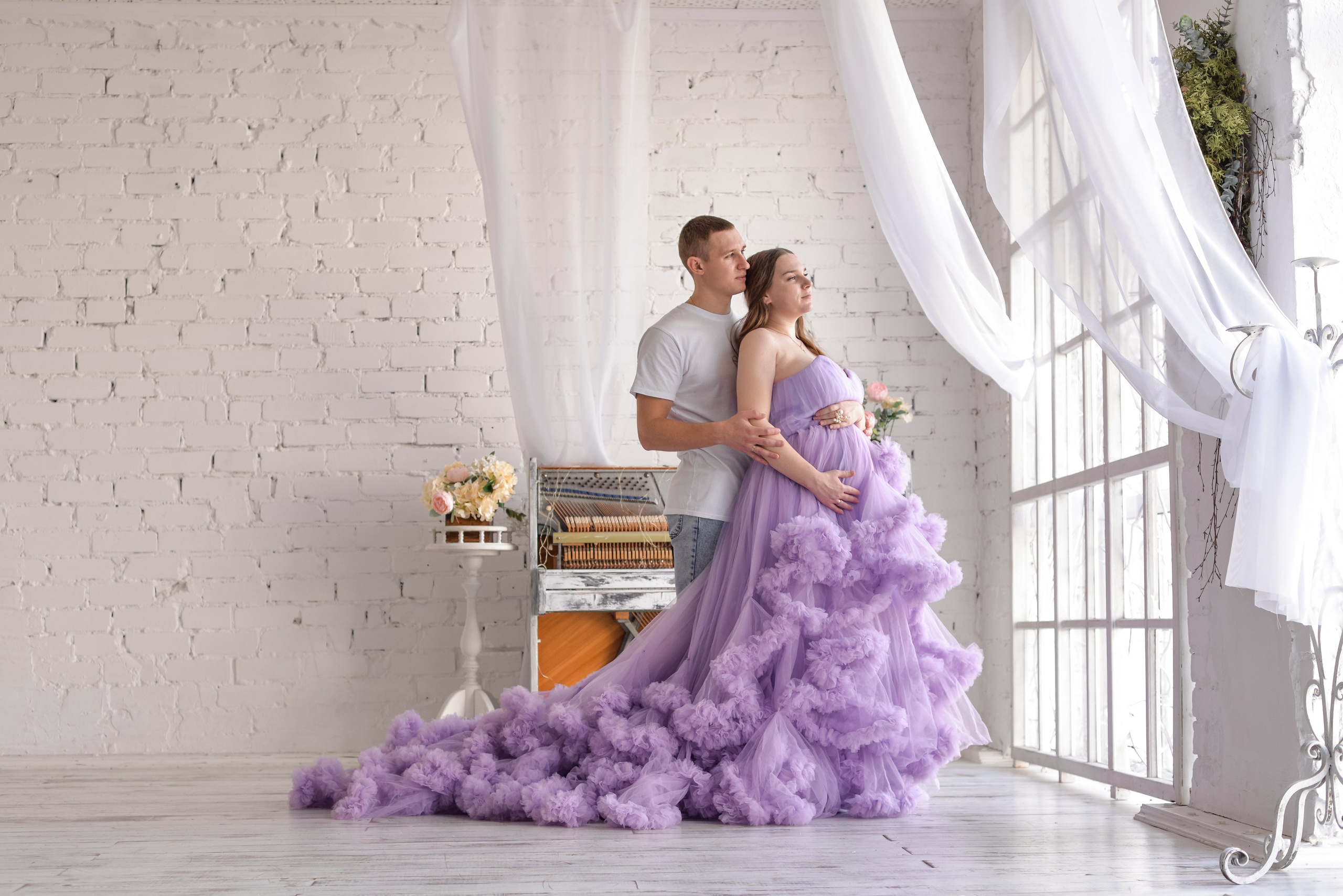 Алена и Дима беременность в студии. Семейный и свадебный фотограф Галина Абакумова, фотосессии в Белгороде