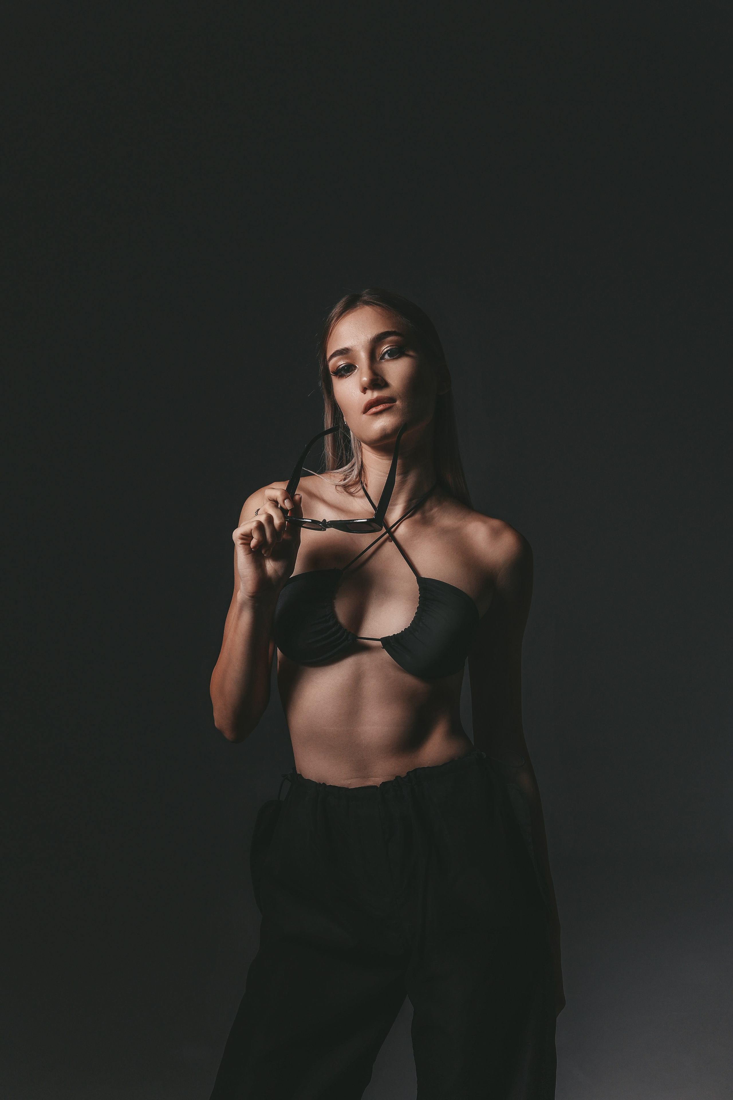 Черное в красном…. Мария Добычина — профессиональный фотограф Крыма, Ялты и Севастополя