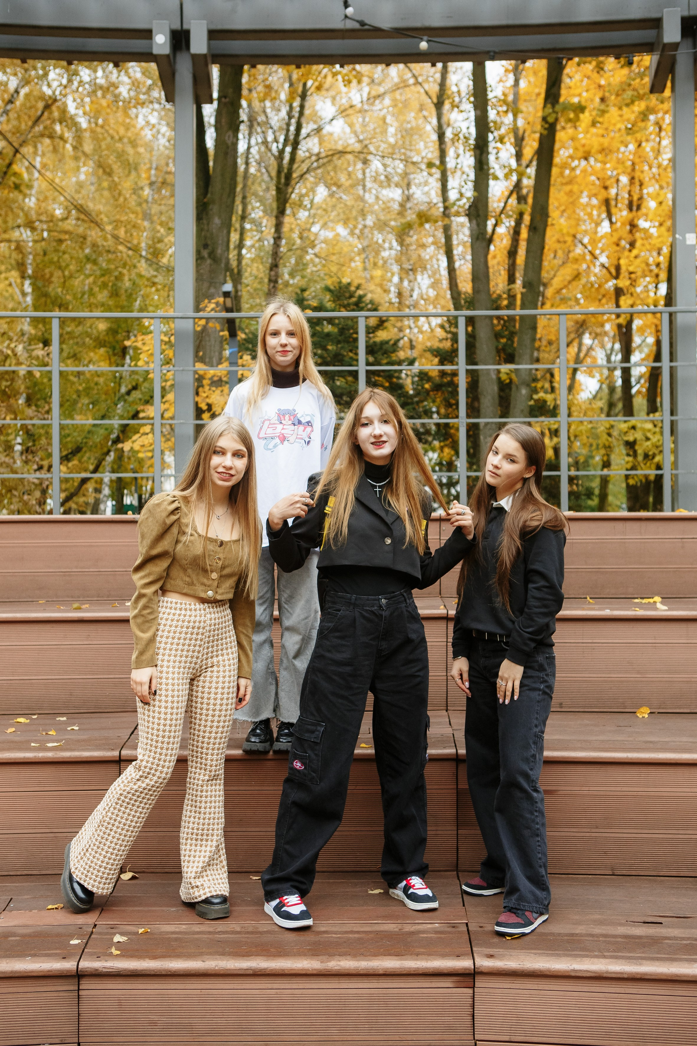 Осень Гимназия 12 11 В 2023 г. Свадебный и портретный Фотограф в Липецке Дмитрий Котюков