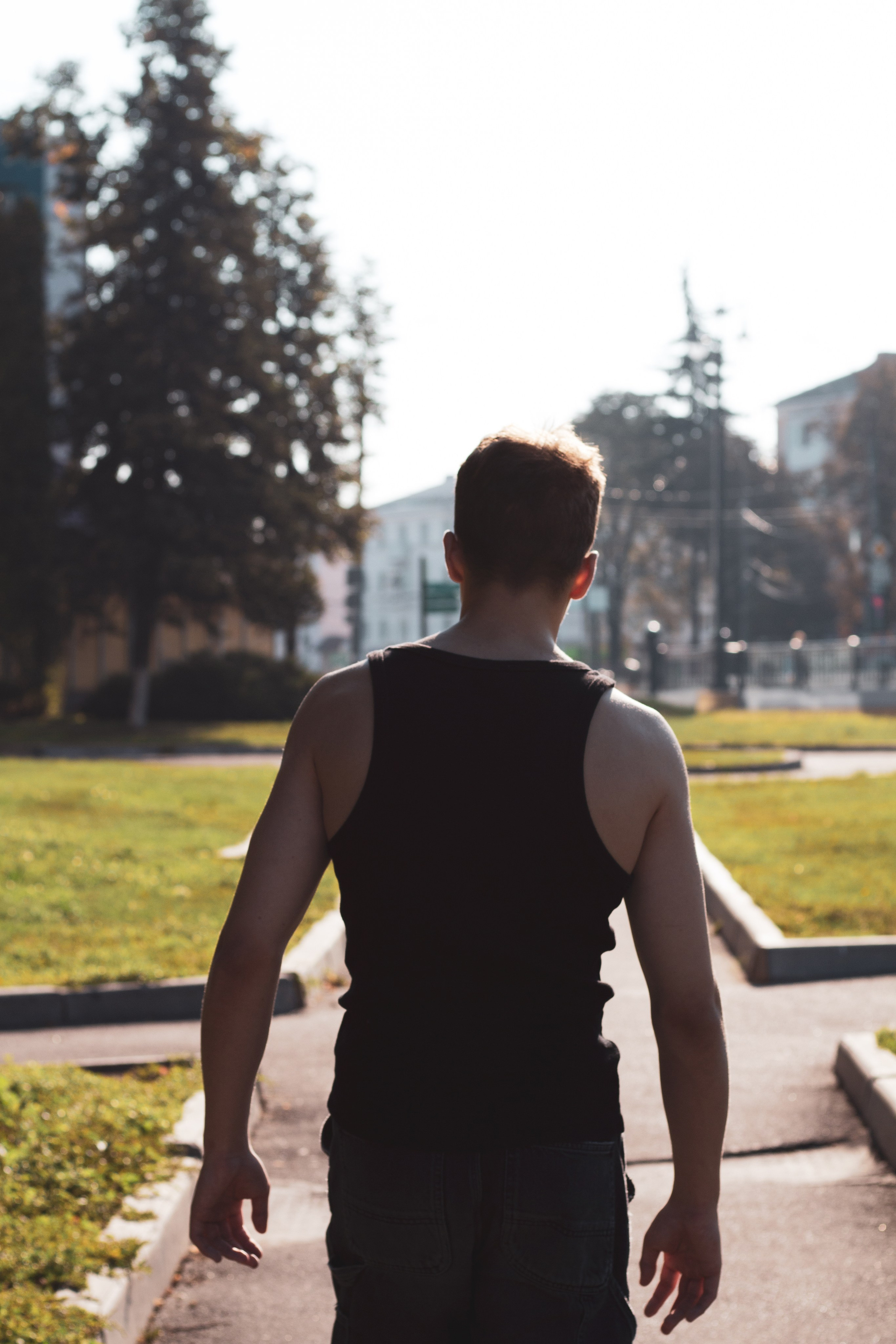 Уличная съемка — Сергей. Портретный фотограф в Орле. Готовые фото за 3 дня! Помощь в позировании. Советы по организации
