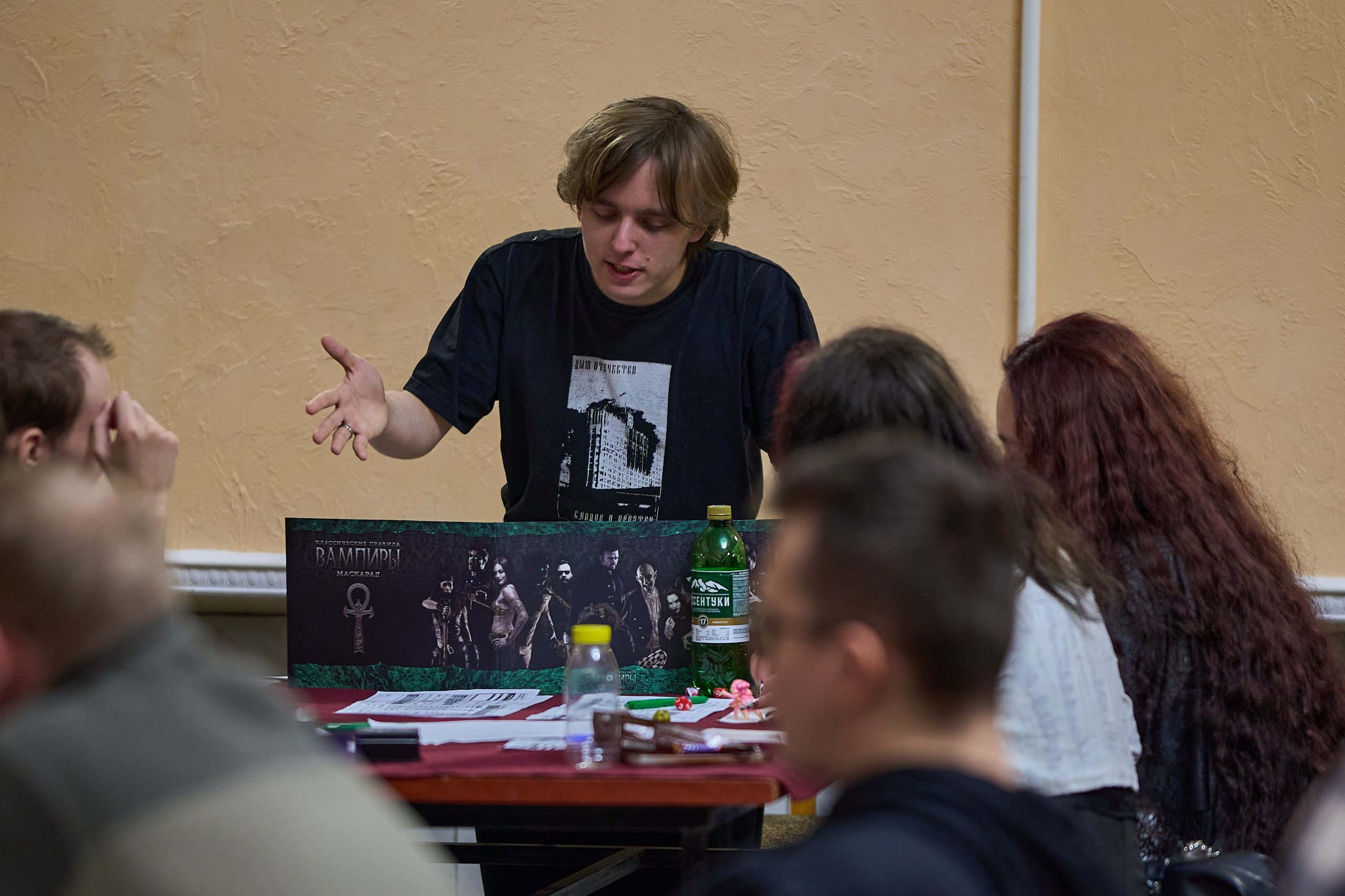 Мантикон V (2025). Фотографирует красивое Денис Горностаев