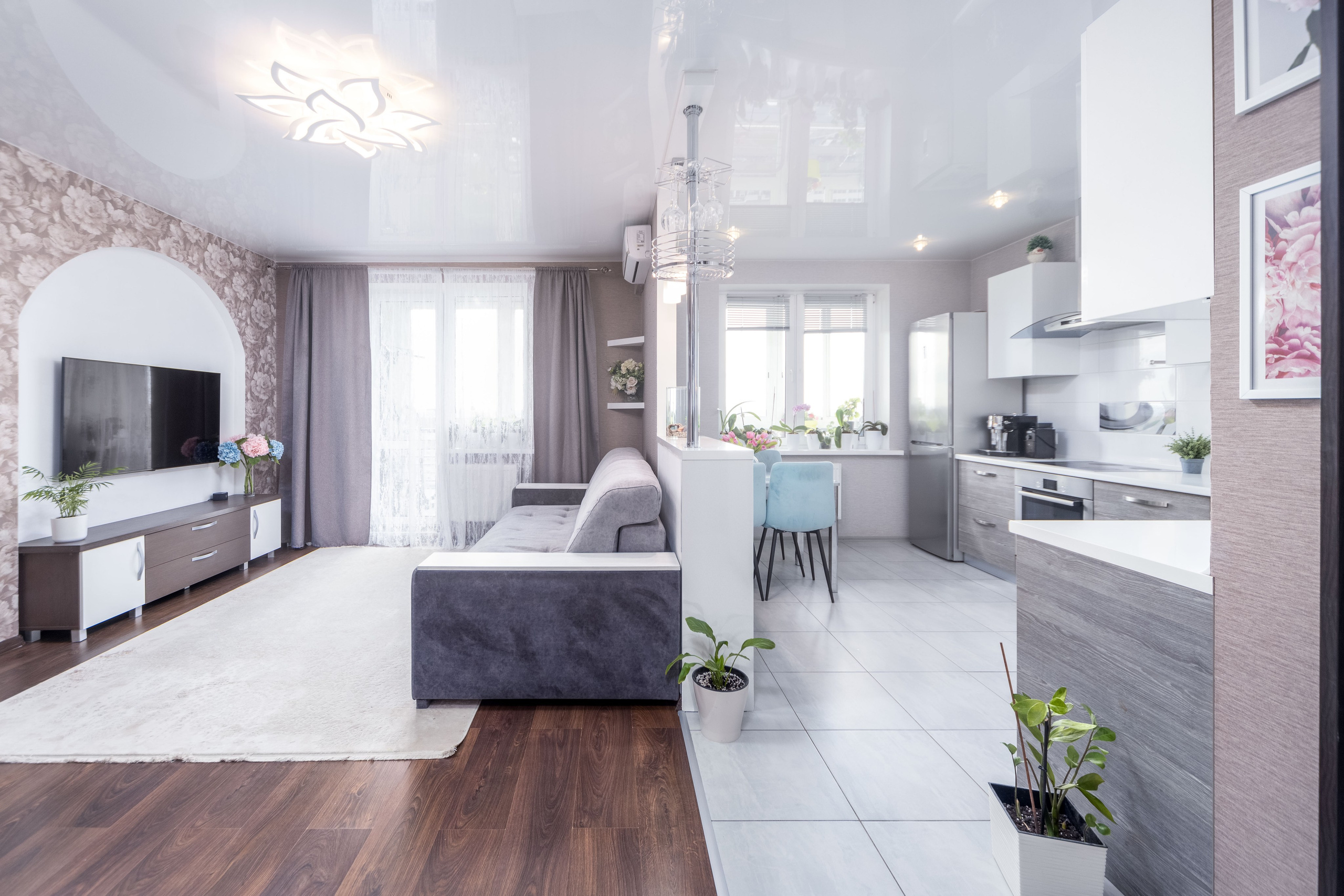 Интерьерное фото кухни-гостиной в квартире в Минске