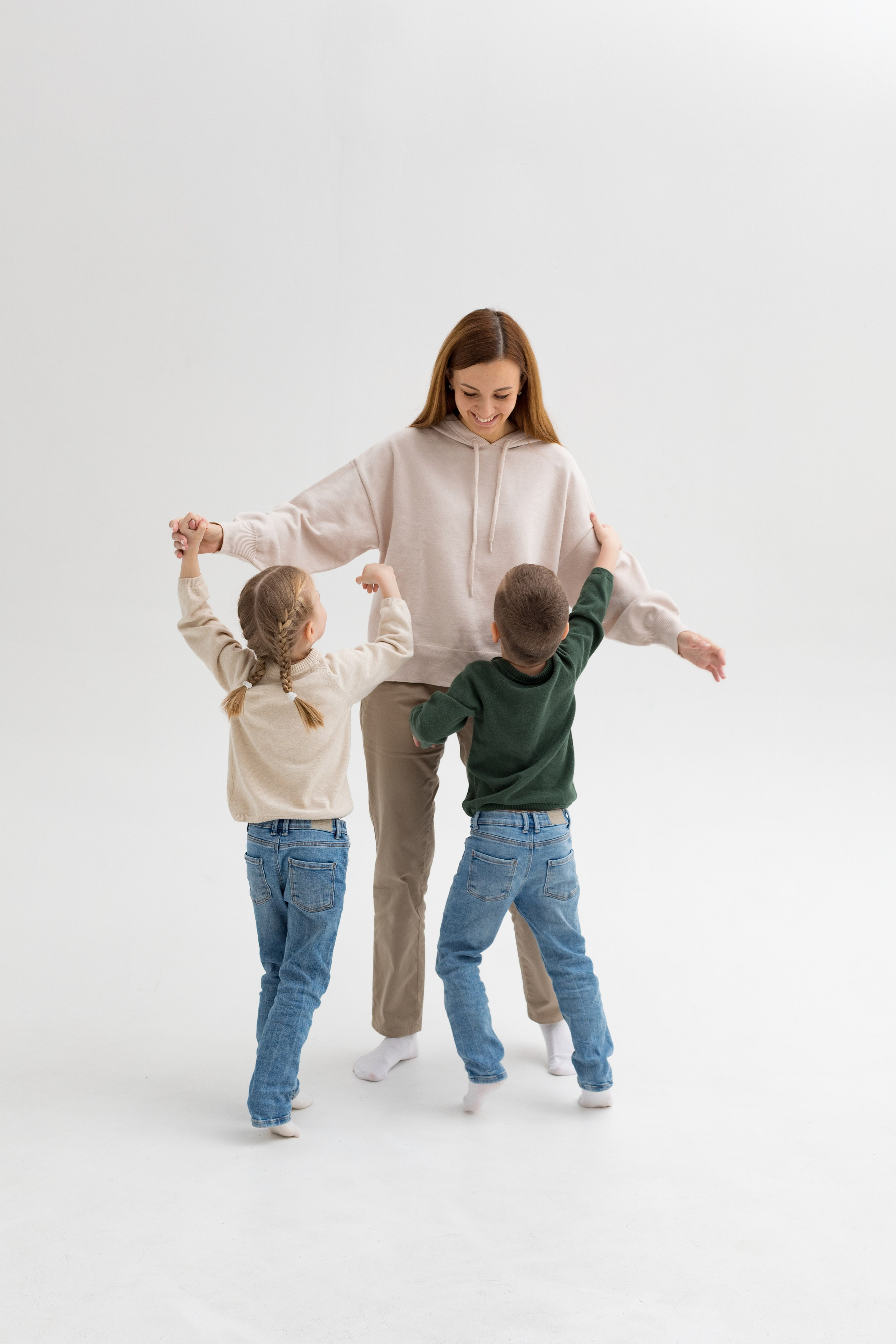 Съемка для детского бренда berttoys. Детский и контент фотограф Надя Волкова Санкт-Петербург