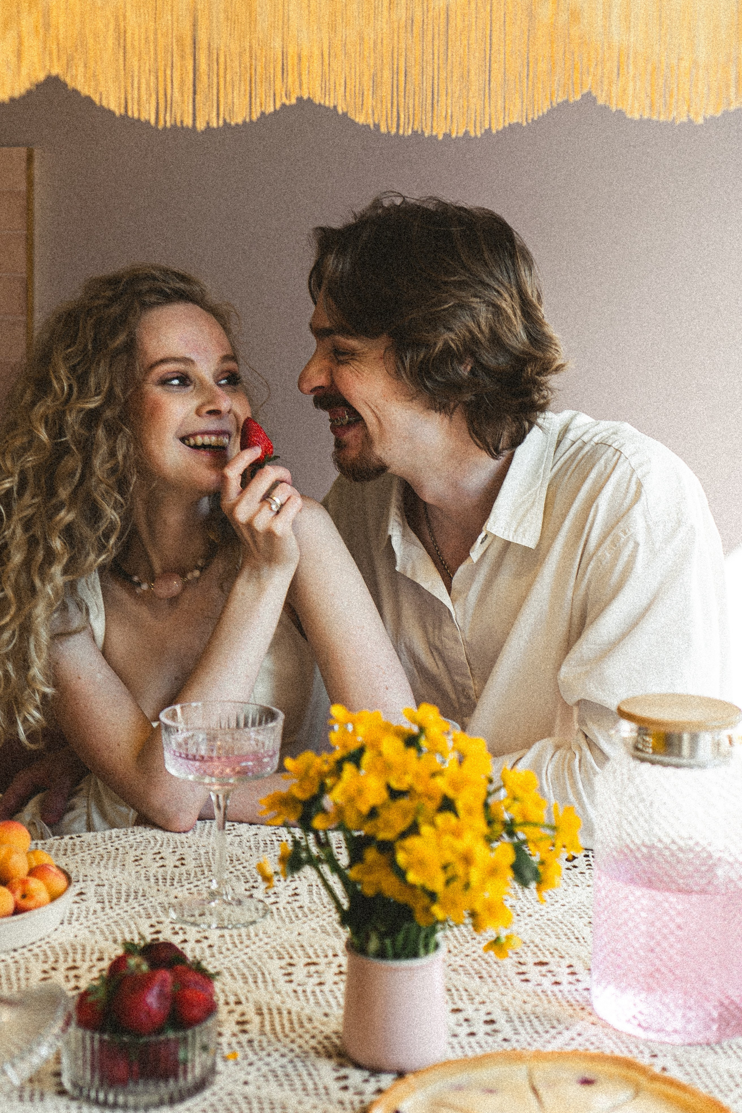 СВАДЕБНАЯ ПРОГУЛКА ПО ПЕТРОГРАДКЕ ВЕСНОЙ. СВАДЕБНАЯ ФОТОСЕССИИЯ НА ПЕТРОГРАДКЕ. Профессиональный фотограф, Санкт-Петербург — Виктория Богомолова