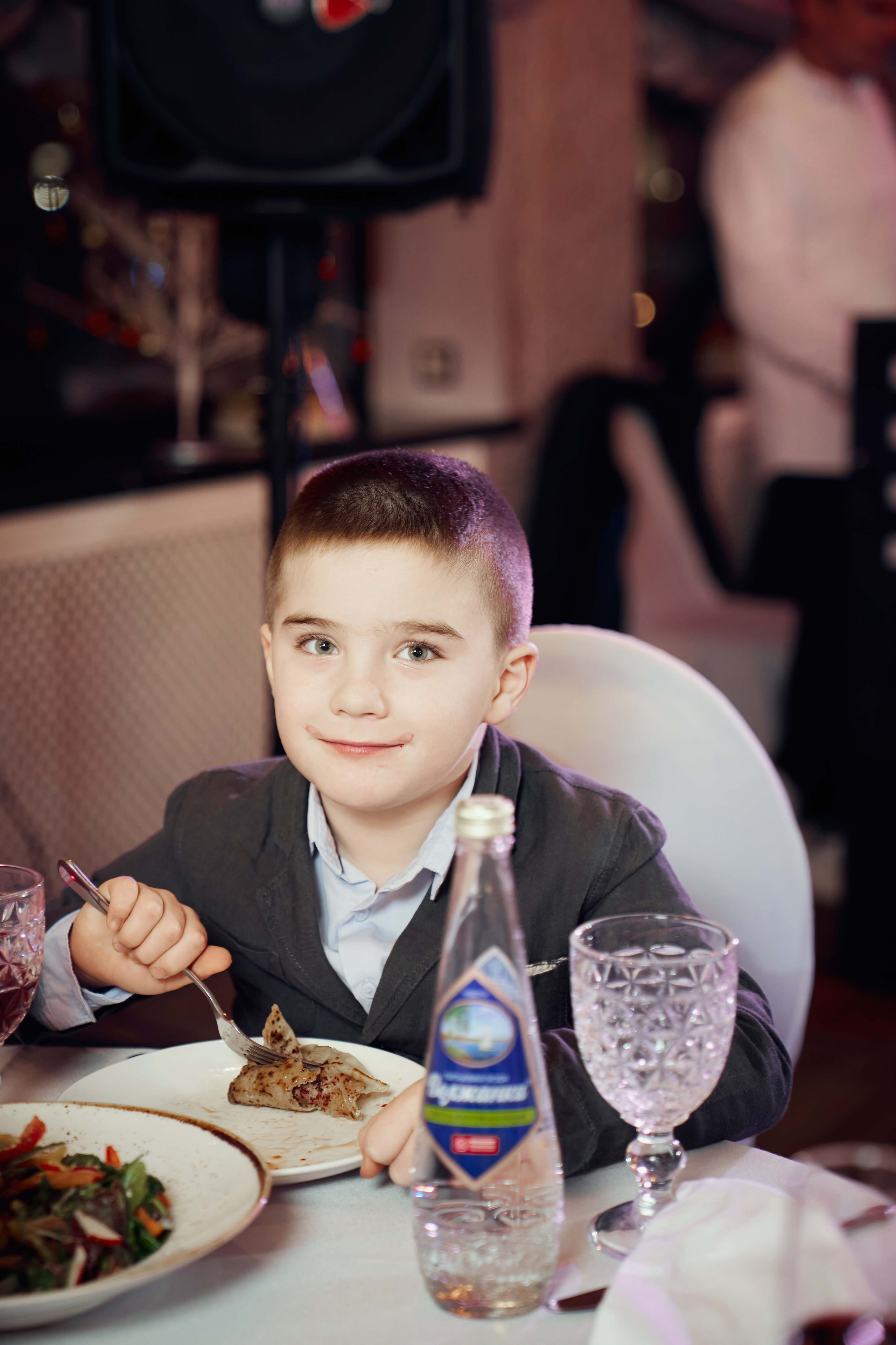 Репортажная фотосъёмка юбилея 45 лет в ресторане Стравинская гавань