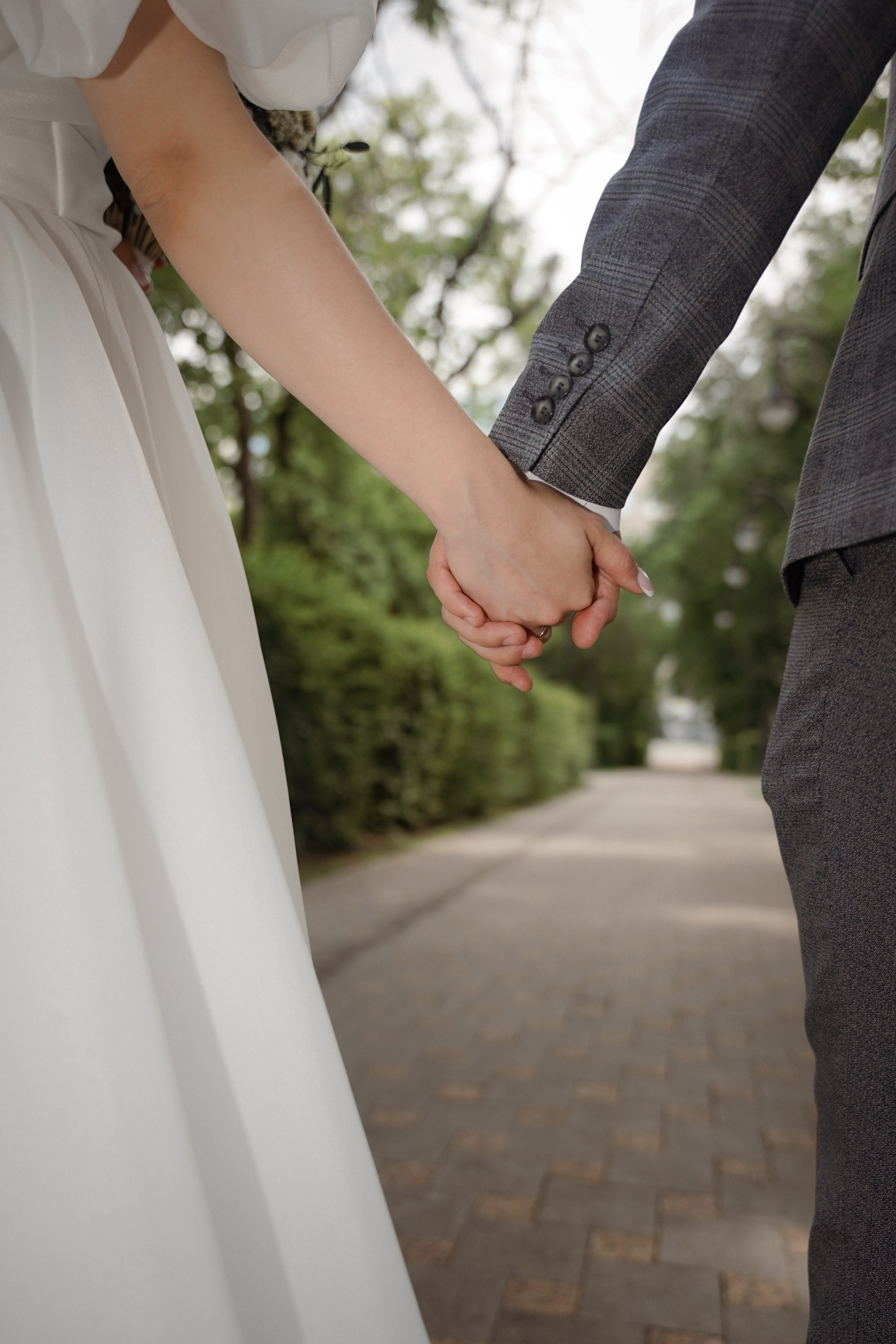 Свадебная фотосессия у оперного театра Екатеринбург