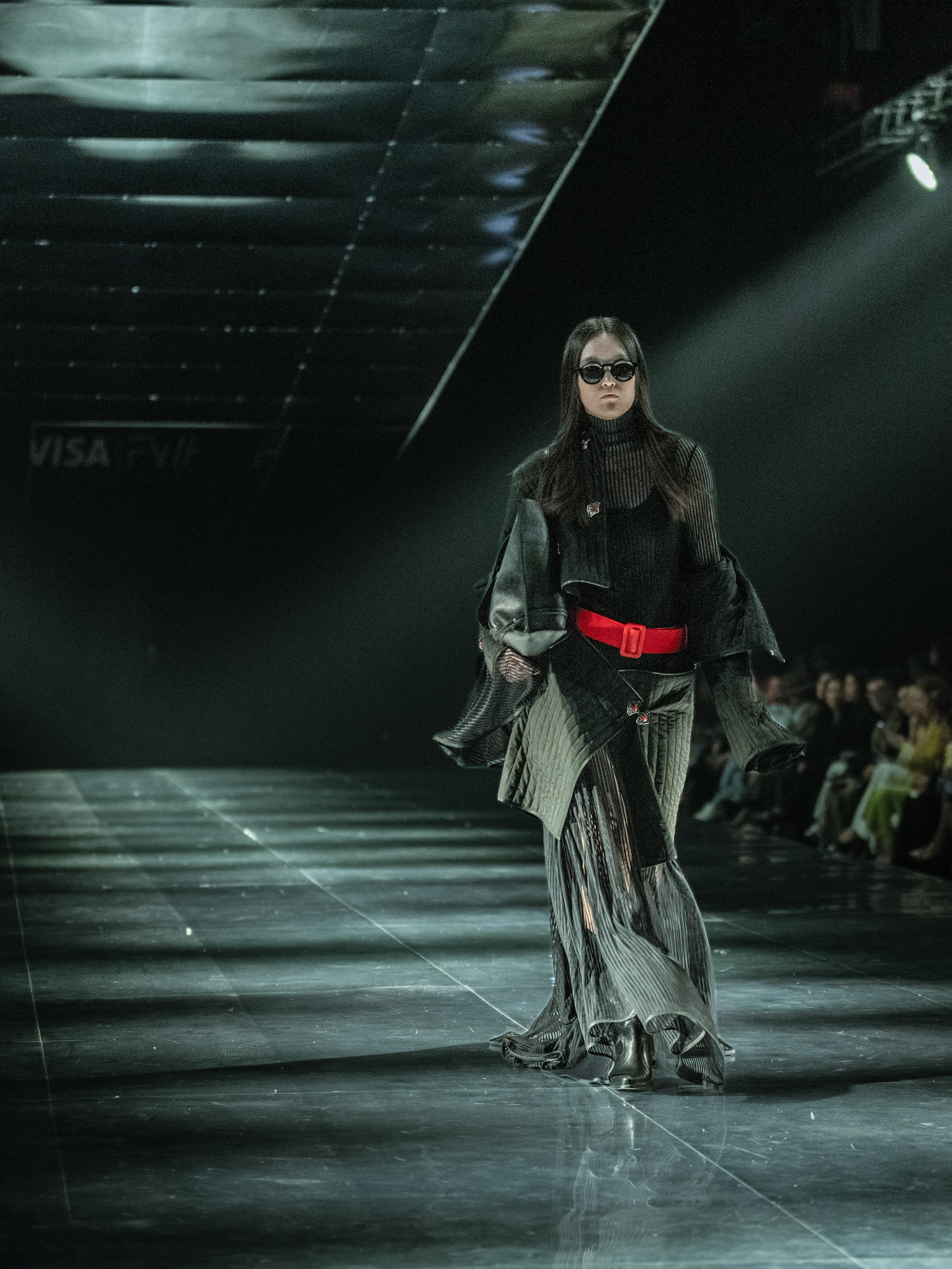 Visa Fashion Week Almaty Pre-Fall 2026 April Leonid Zherebtsov. Сайт Алматинского НЮ АРТ, будуар и фэшн фотографа Дениса Карпенко