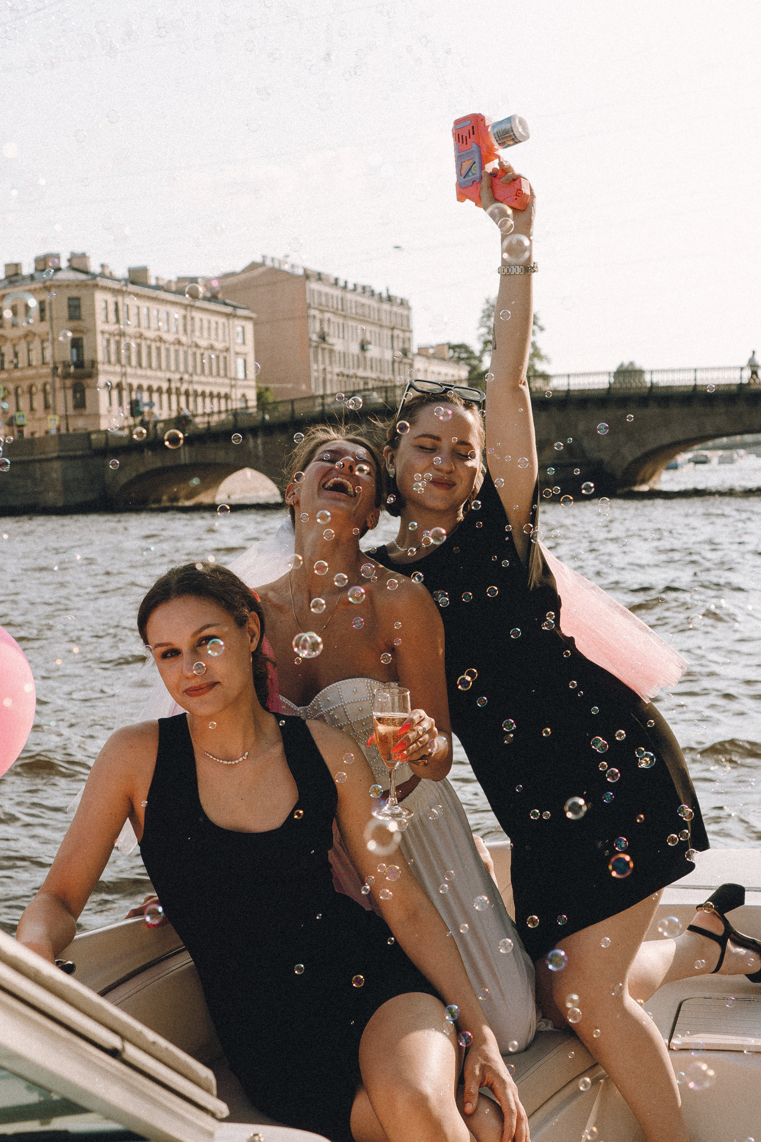 ДЕВИЧНИК НА КАТЕРЕ. Профессиональный фотограф, Санкт-Петербург — Виктория Богомолова